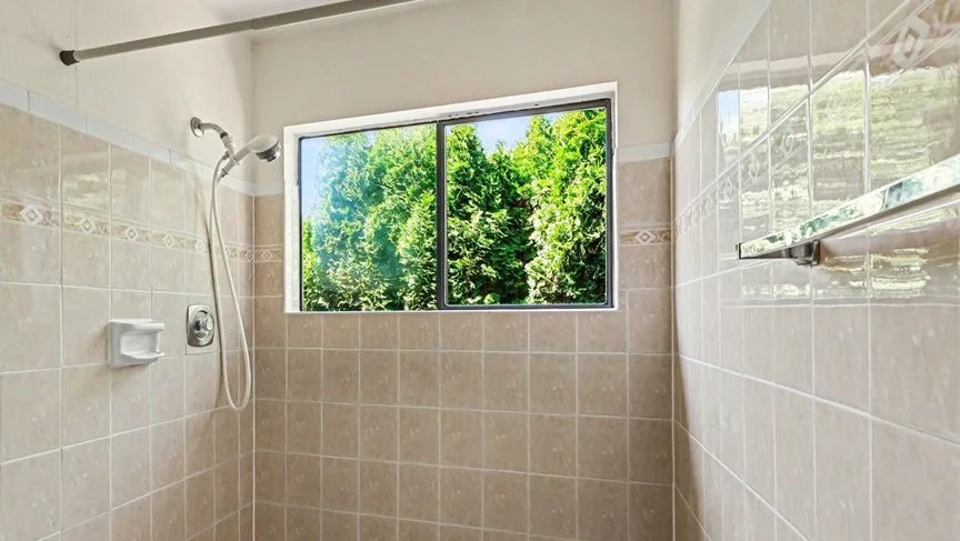 10917 80th Place NE Kirkland, WA 98034 (18).jpg