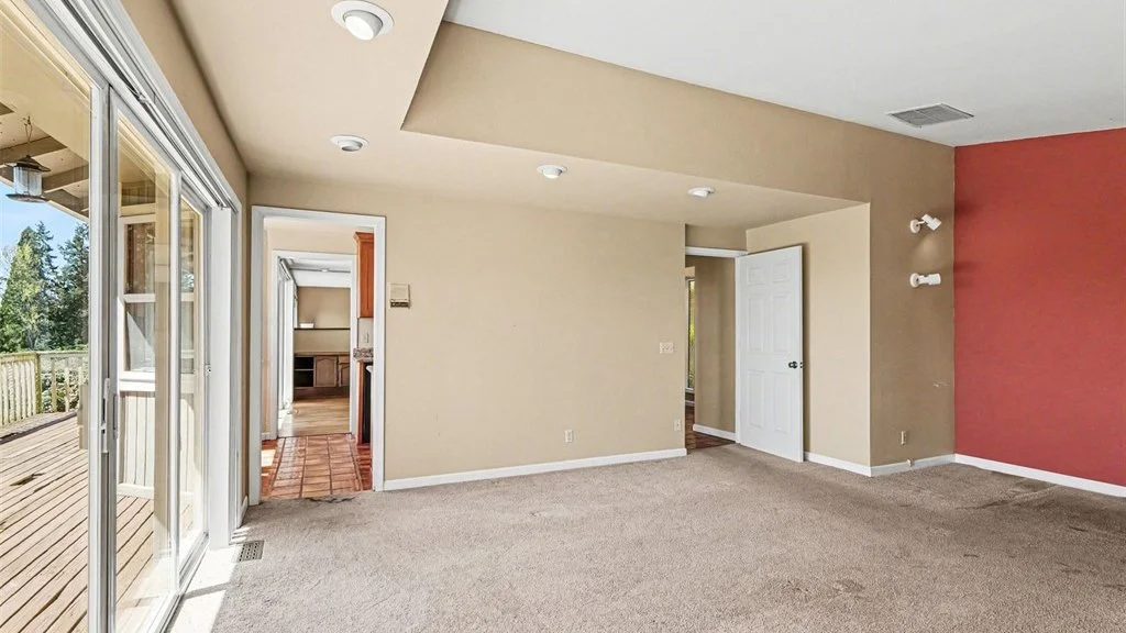 10917 80th Place NE Kirkland, WA 98034 (10).jpg