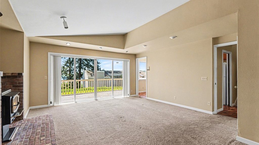 10917 80th Place NE Kirkland, WA 98034 (7).jpg
