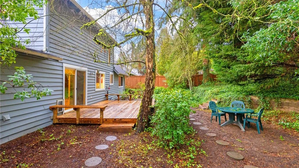 5427 159th Place NE Redmond, WA 98052 (38).jpg