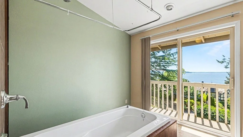 10917 80th Place NE Kirkland, WA 98034 (24).jpg