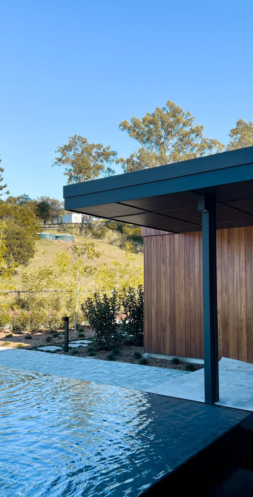 Brookfield House - Upper Brookfield, Qld — Lightbody Architects