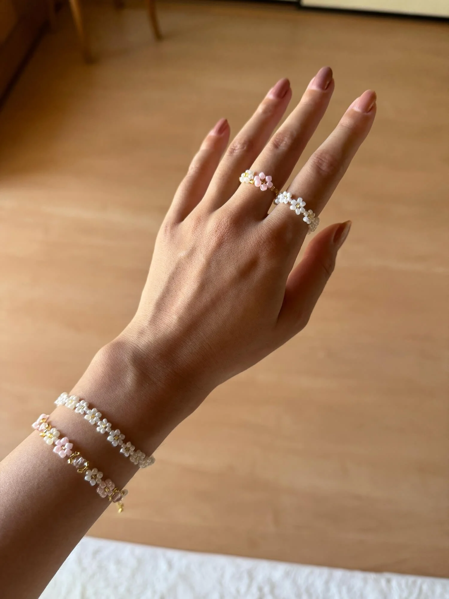 momo-peach-bracelet-daisy-bracelet-duo-reminisse.jpg