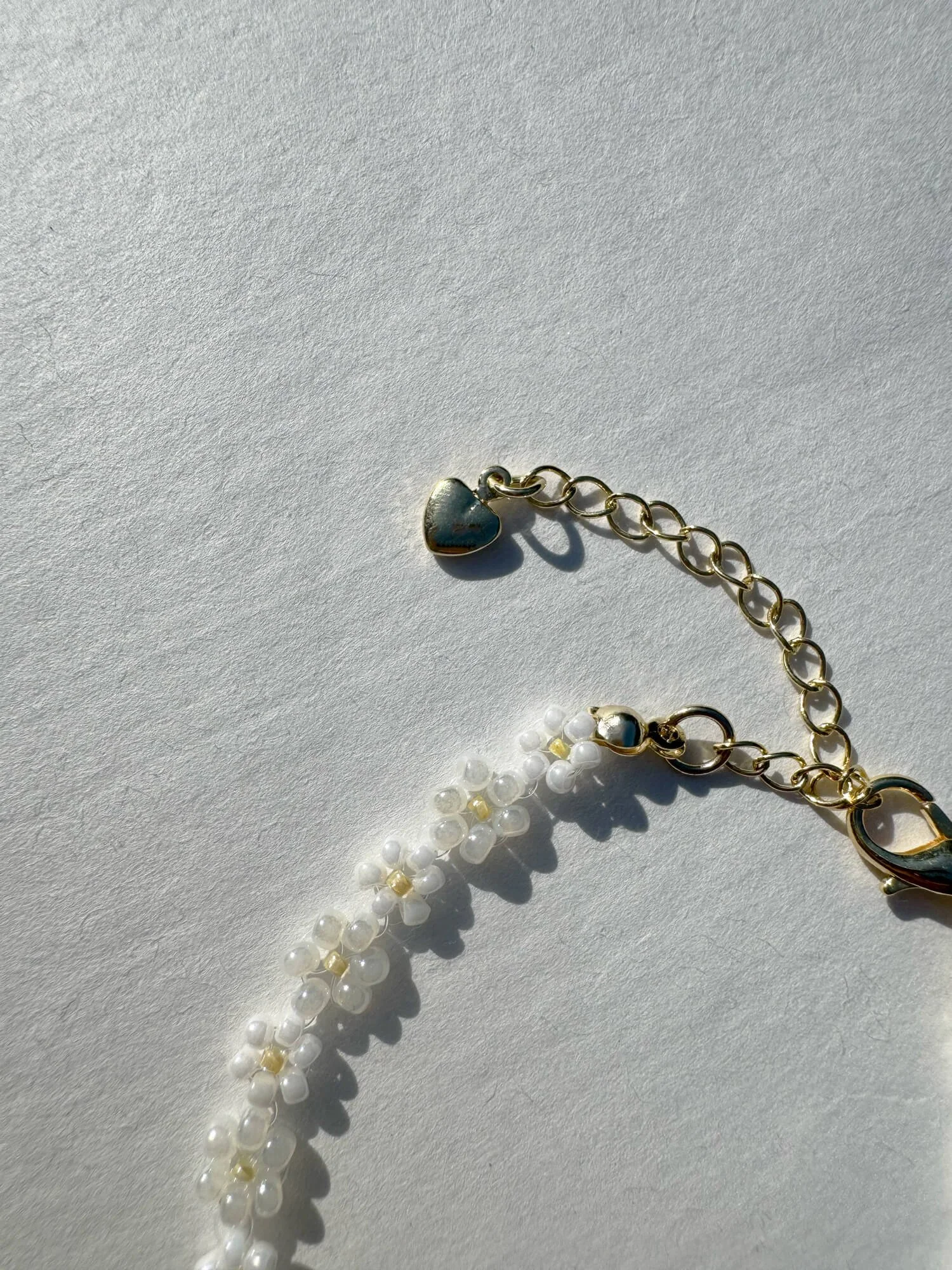 daisy-bracelet-heart-reminisse.jpg