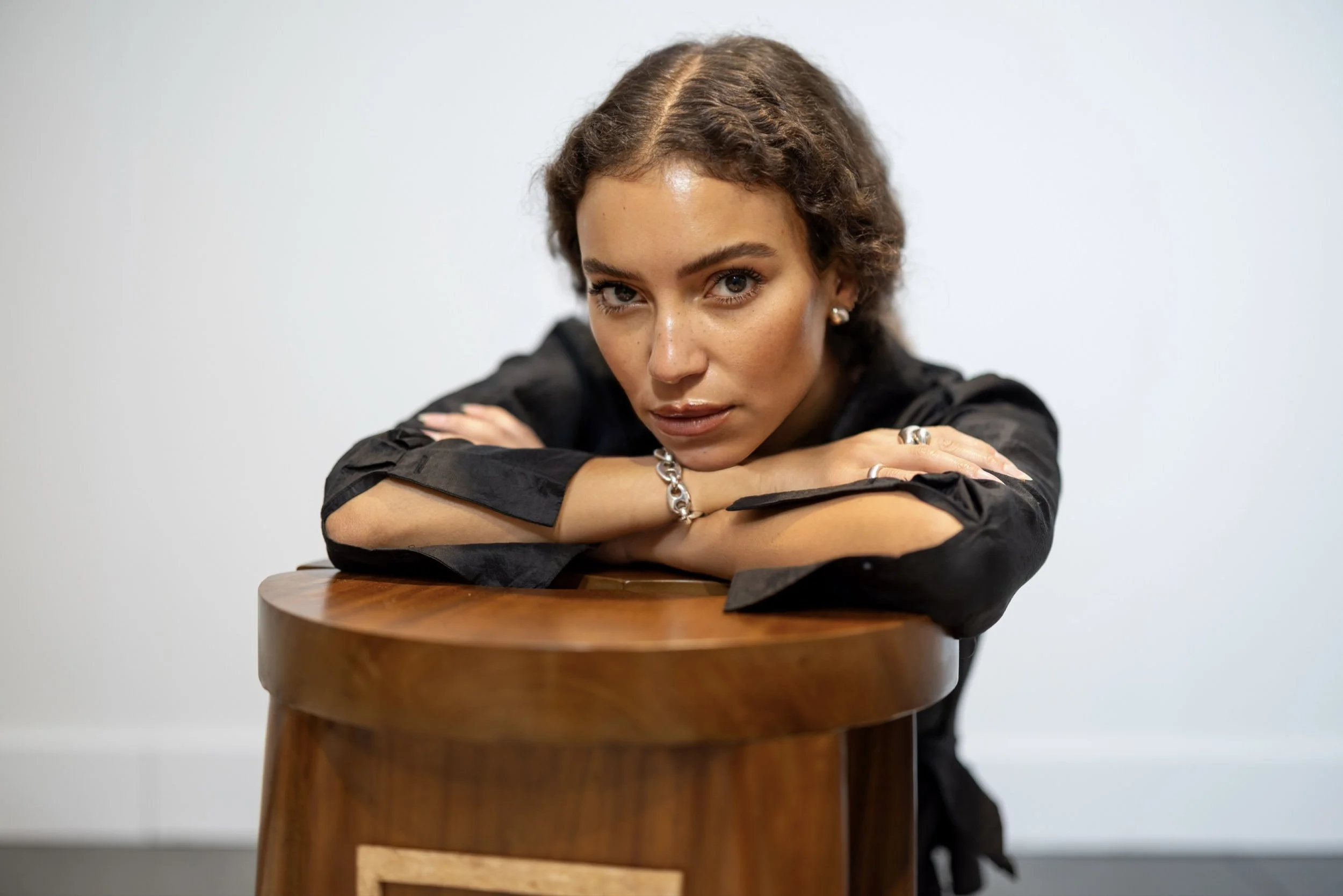 Artist Talk with Kim Mupangilaï: Cross-Cultural Identity, Heritage, and Form