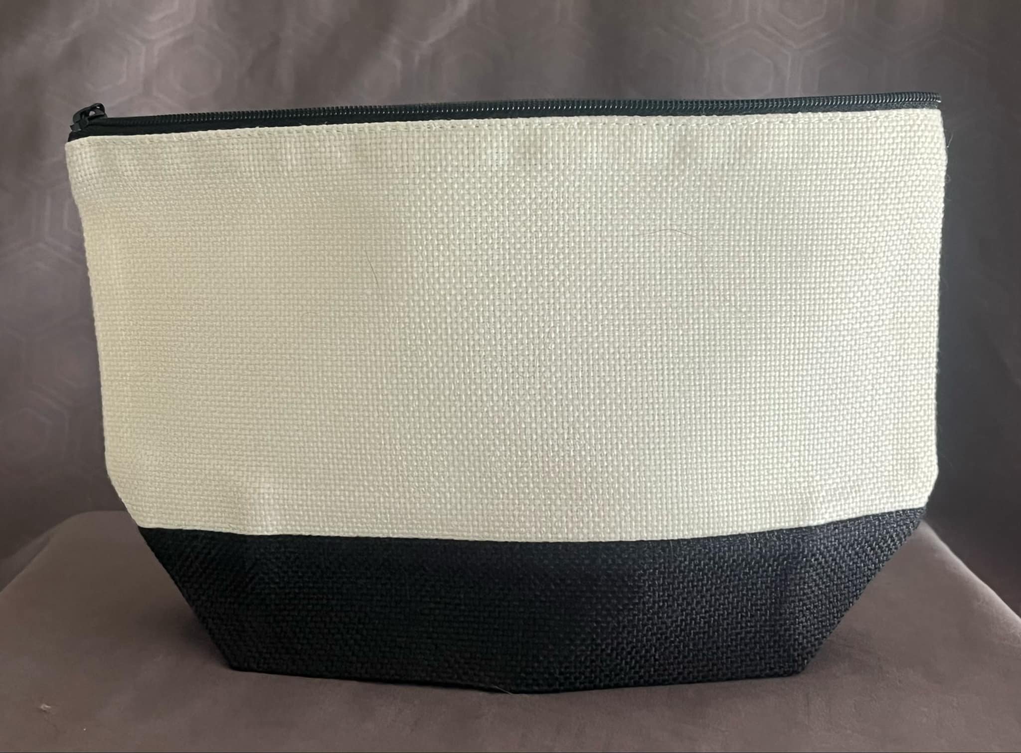 Back of Gusset Grooming Bag - 9x5.5x3.25.jpg