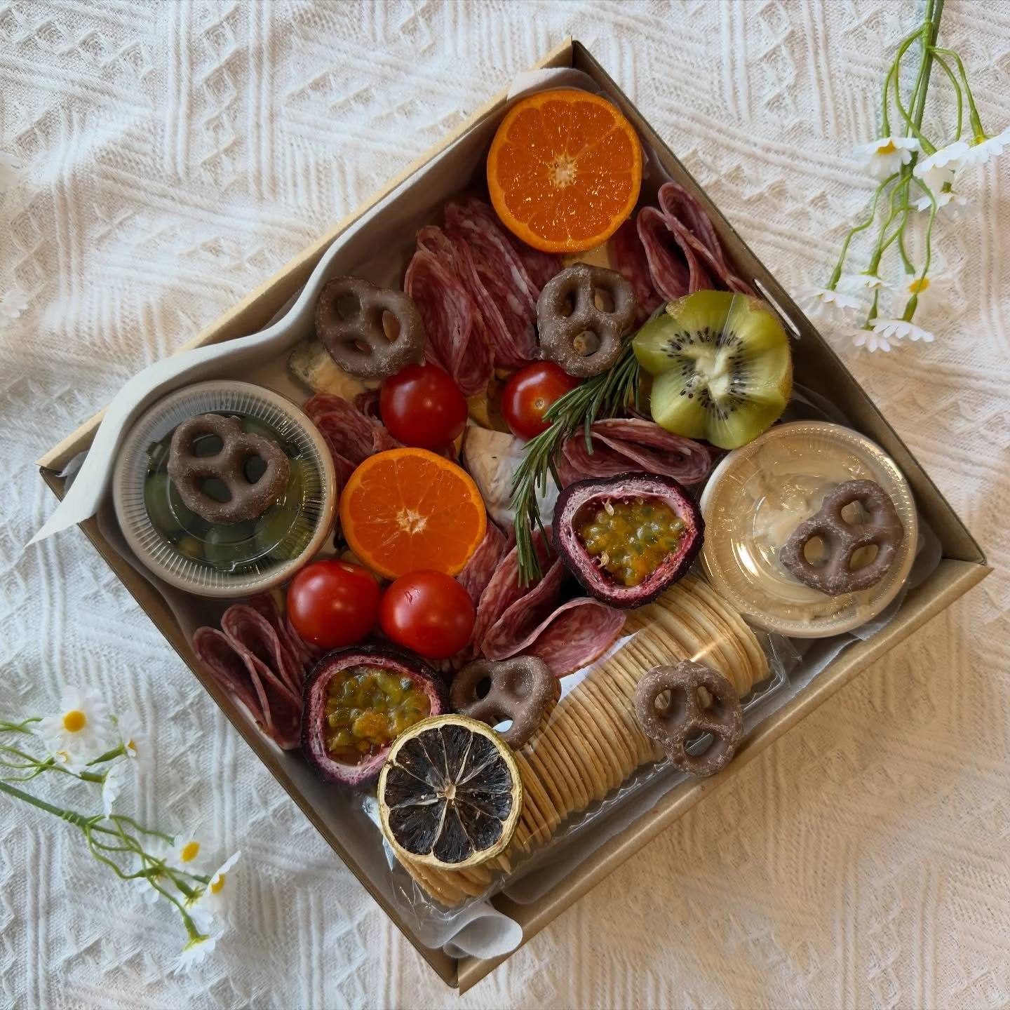 A few of our couple’s grazing boxes that went out last week 🩷 Reminder: you don’t need a reason to surprise someone you love with something delicious 🥰 #curedcravings