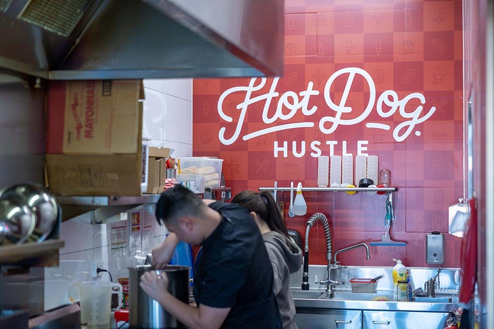 Hot-Dog-Hustle-15.jpg