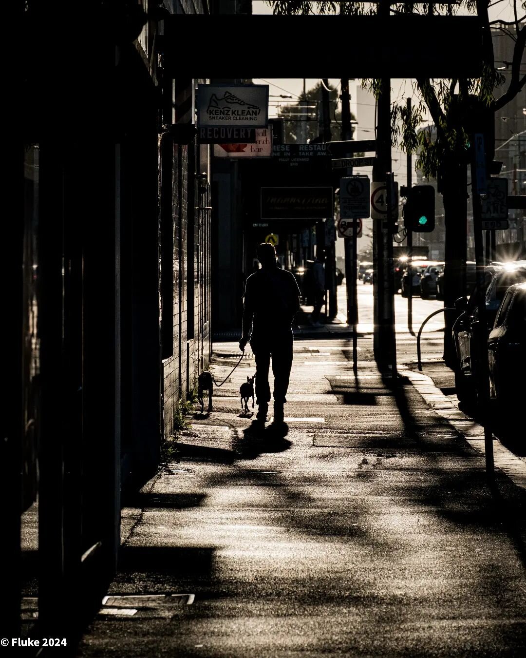 Walking into the weekend all like 👣🐾&hearts;️🤍💙

📸 @fluke_ryan

#lovefootscray #footscray #loveyourlocalmari #loveyourlocal #diversity #lovethewest #waterside #artwork #footscraytraders #art #nightlife #culture #muliculturalism #melbourneswest #