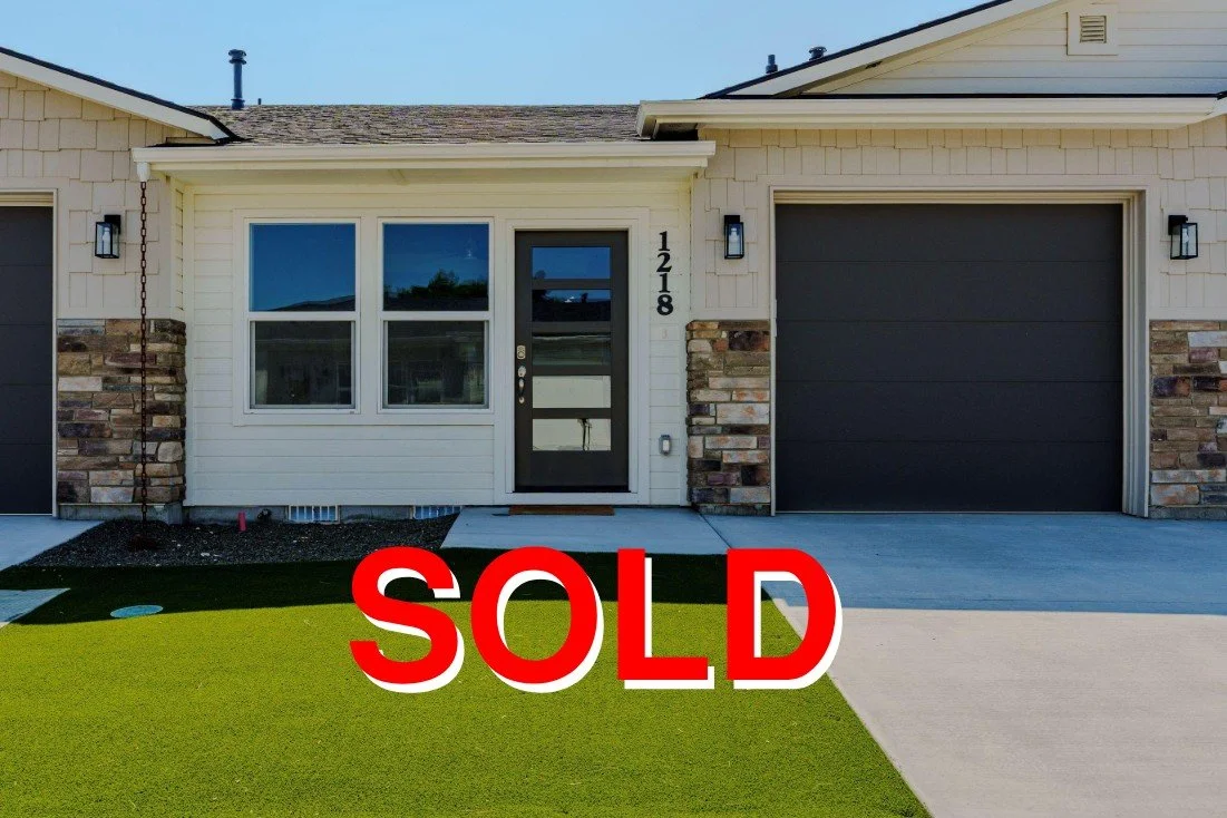 1218 Phillips Circle - SOLD