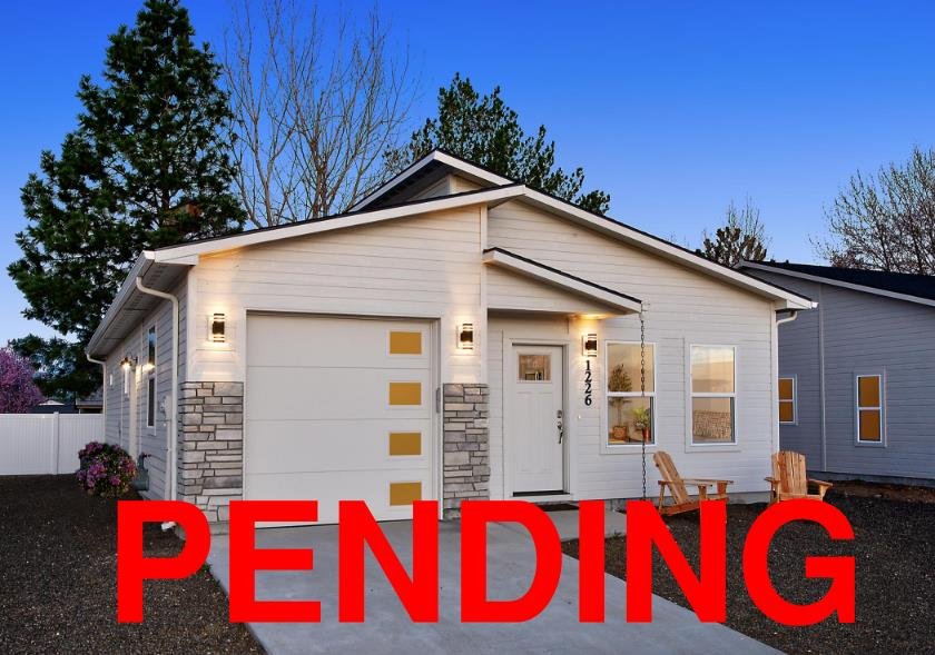 1226 Phillips Circle - Pending