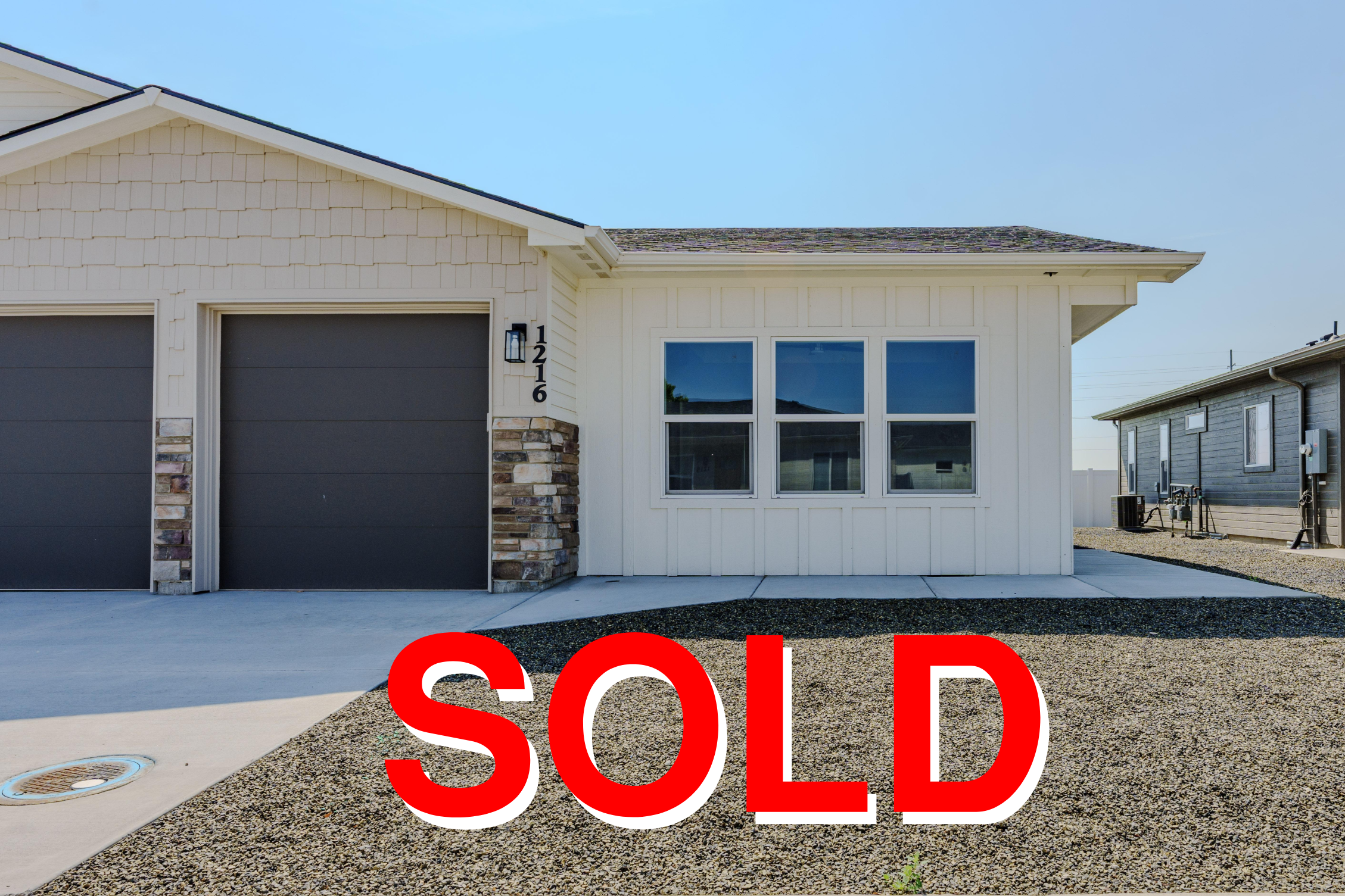 1216 Phillips Circle - SOLD