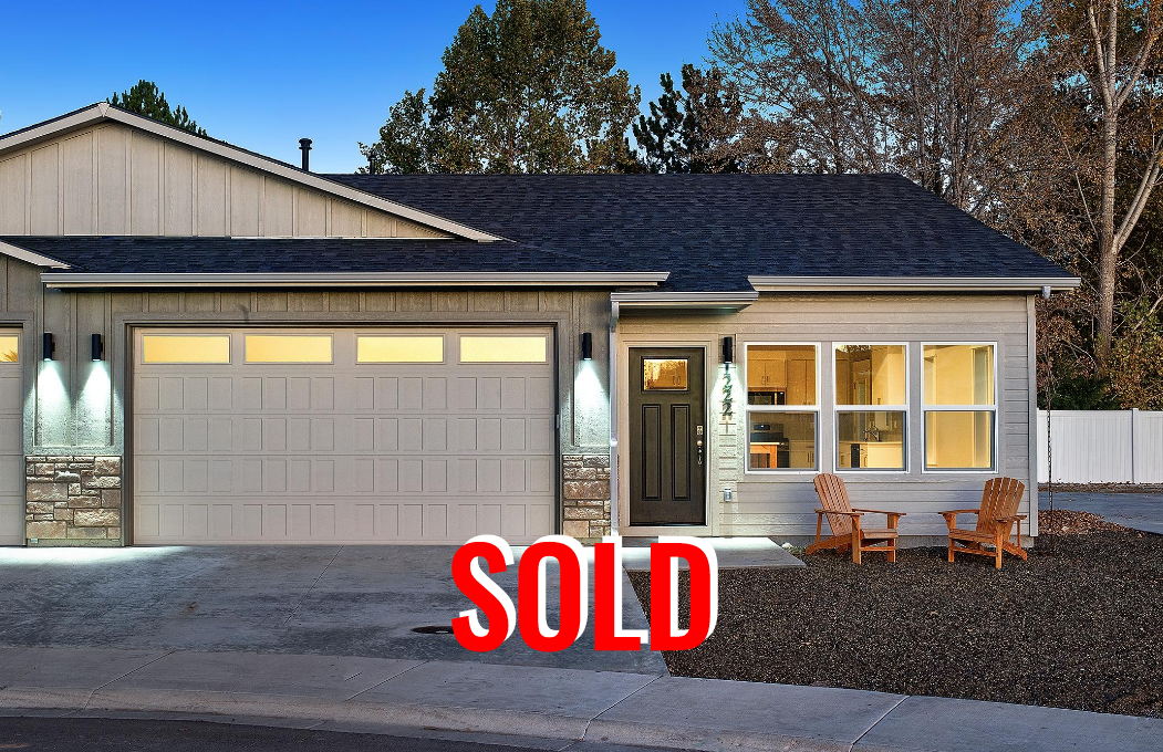 1222 Phillips Circle - SOLD