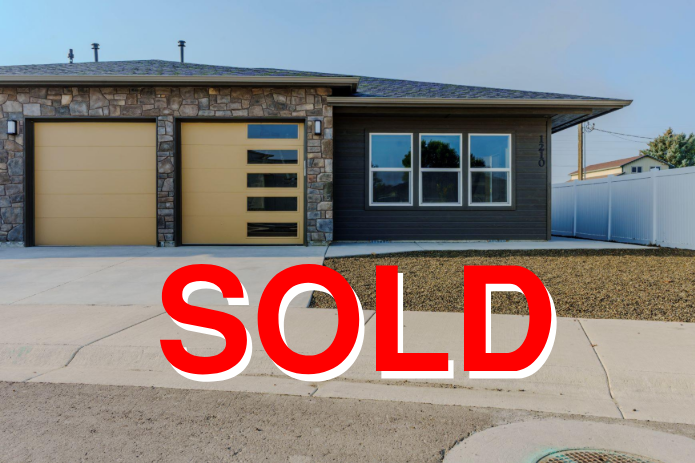 1210 Phillips Circle - SOLD