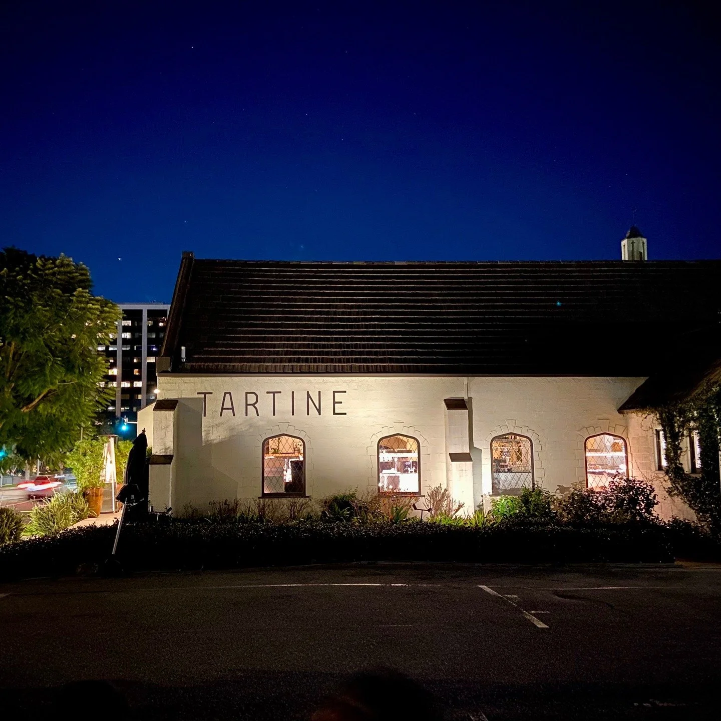 Tartine&rsquo;s country bread was exceptional. The crust was delicately crisp, never heavy, with a beautifully caramelized, slightly charred flavor. Even though it was baked in the morning and served at dinner, the crumb stayed light, soft, and moist