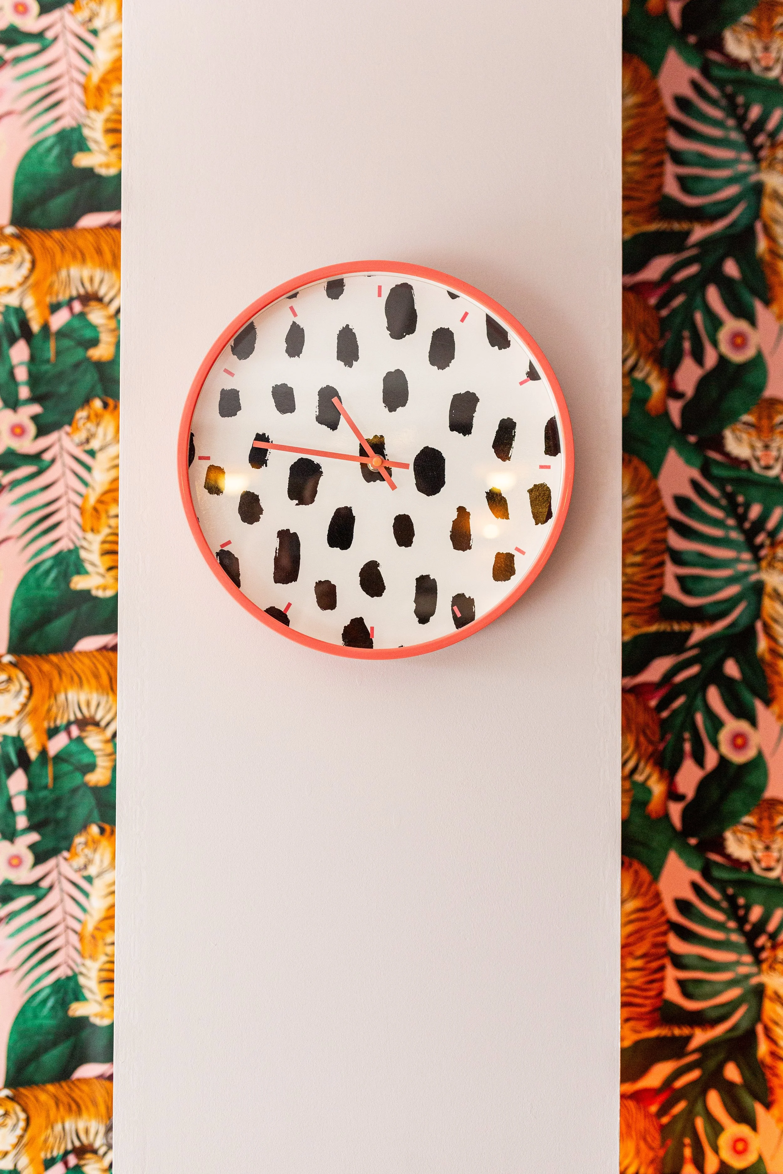 Statement wallpaper, jungle wallpaper, tropical wallpaper, pink & green wallpaper