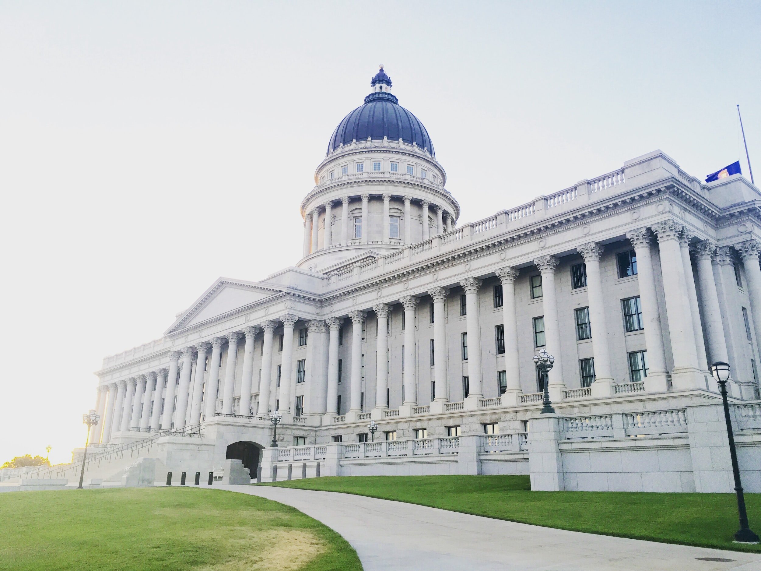 4 Competitor Analysis Tools for Government Spend