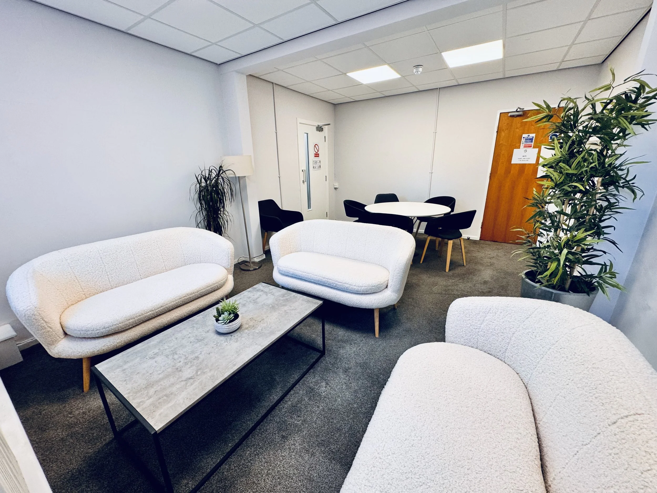 Photo 18-06-2025, 20 31 27.jpg