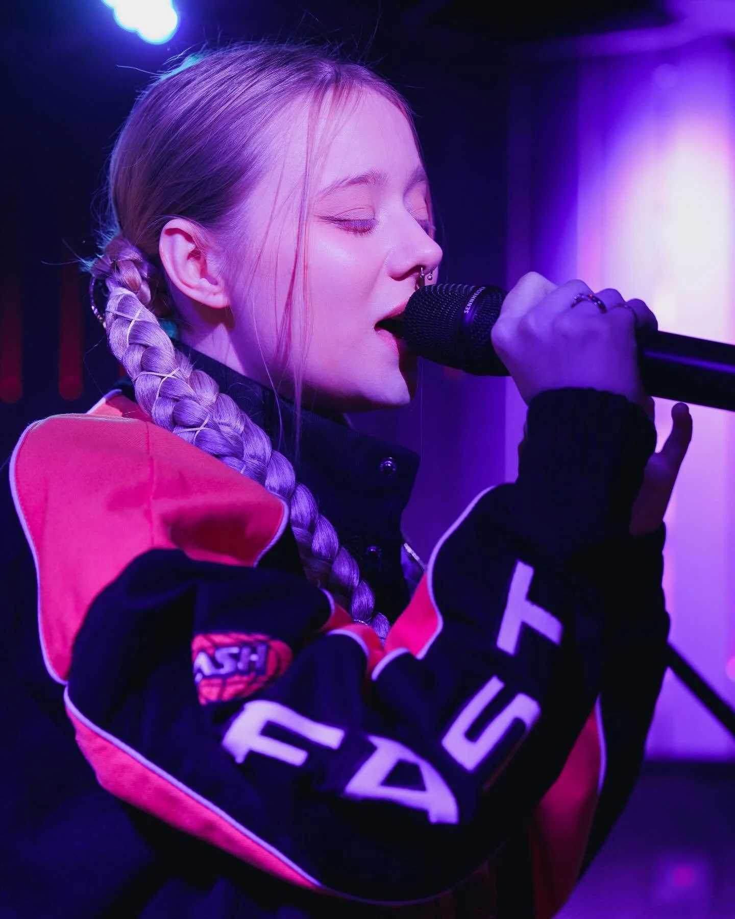 Дякую за можливість прийняти участь у відкритому мікрофоні @porichka.music 
Обіймаю 🥰