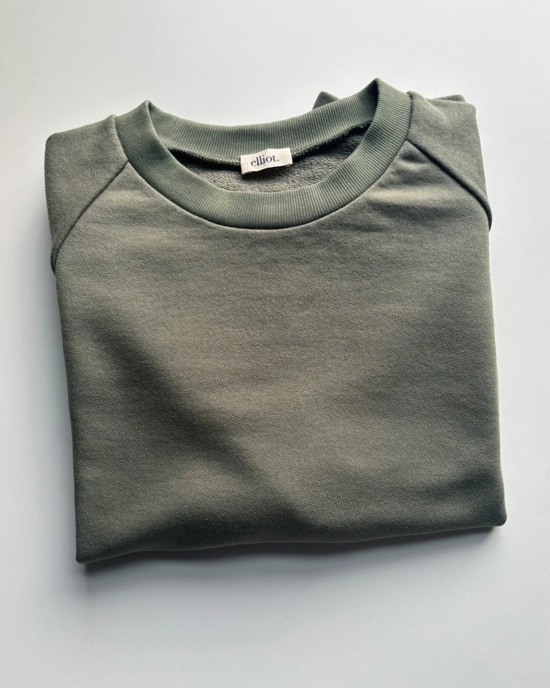 Introducing... new colour Washed Olive
Somewhere between a light olive and a soft bluey sage, it's a super flattering shade for autumn. Great with denim, great for travelling, great for staying home around the house.
We've only made a few pieces of