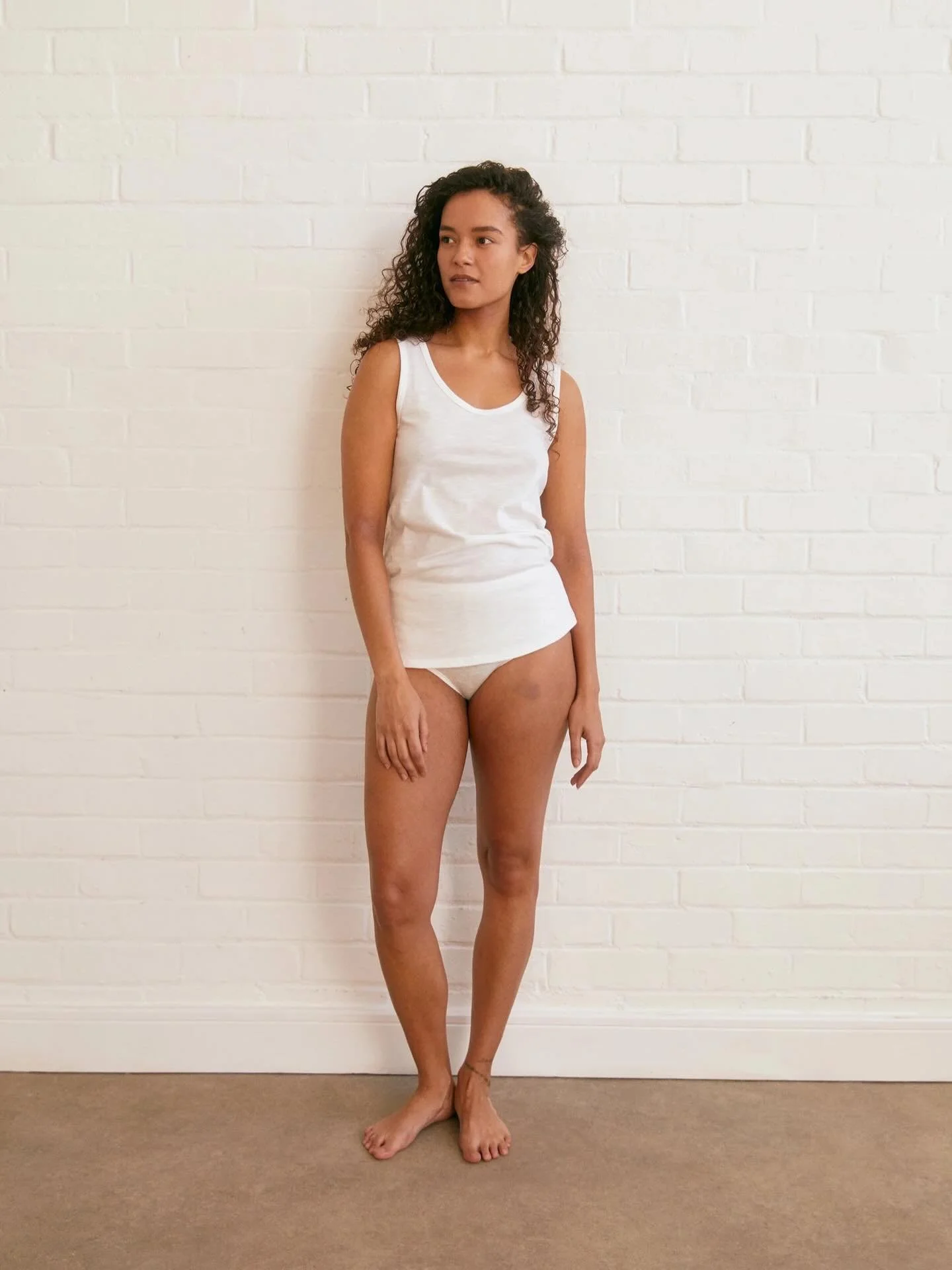 Just the perfect white vest. 
⠀⠀⠀⠀⠀⠀⠀⠀⠀
Super soft slub cotton jersey that wrinkles slightly after washing - no ironing required - and a flattering scoop neck. 
⠀⠀⠀⠀⠀⠀⠀⠀⠀
I&rsquo;ve been wearing mine as a base layer all winter and I literally can&rsq