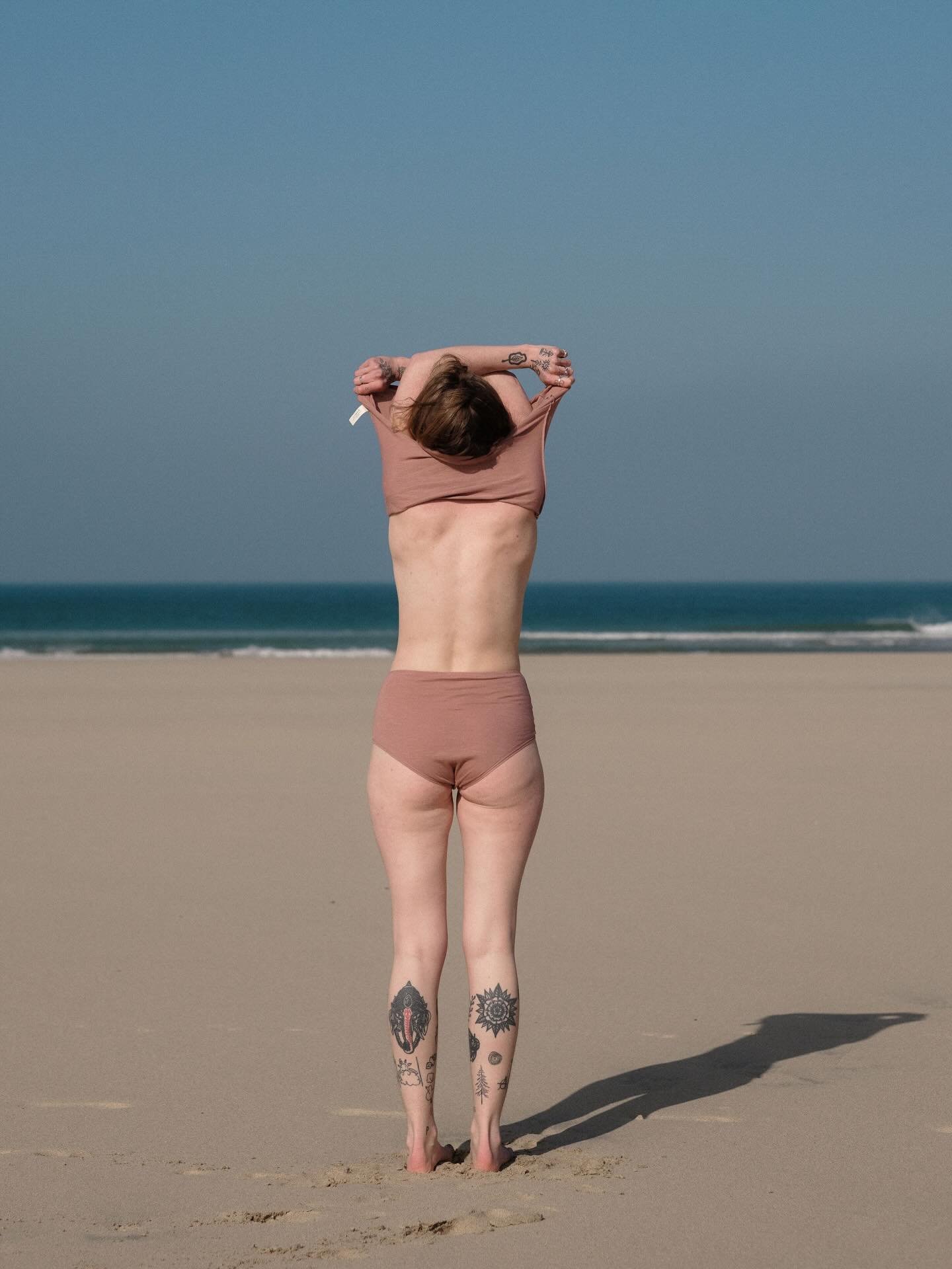 F E E L  F R E E ✨

Mother&rsquo;s Day when I was a kid was all about flowers and a Sunday roast. This year my mum was at a concert with her friends and I was at the emergency vet nursing my sick dog through a fox bite injury.

Not the Mother&rsquo;s