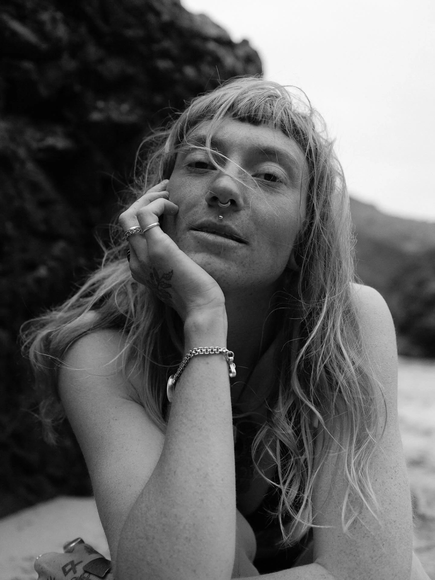 Because the weather has been too beautiful this weekend for anything more complicated - Amelia by @willhp.studio for @elliot.organics last autumn ✨
⠀⠀⠀⠀⠀⠀⠀⠀⠀
.
.
⠀⠀⠀⠀⠀⠀⠀⠀⠀
#organiccotton #findyourhappy