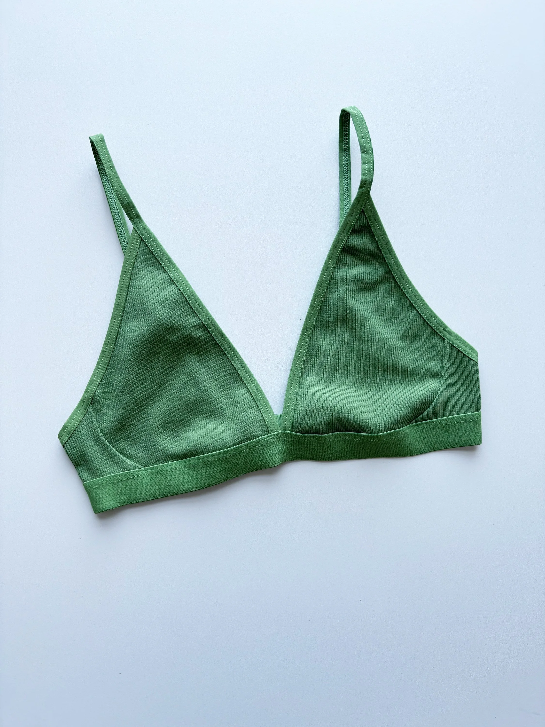 elliot. ORGANIC COTTON TRIANGLE BRA_CLOVER.jpg