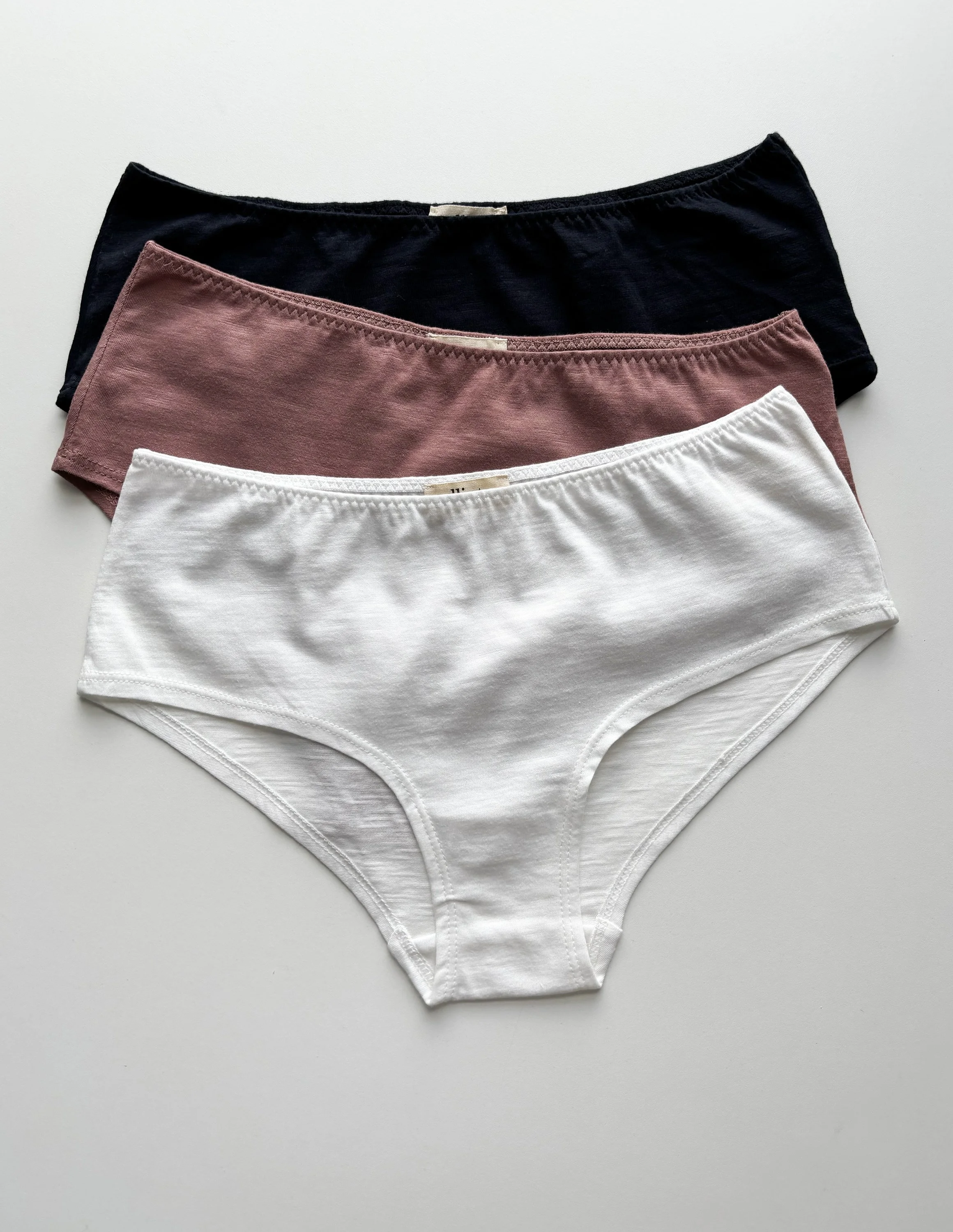 ORGANIC COTTON HIPSTER SHORT 3 PACK WHITE_ROSE_OCEAN.jpg