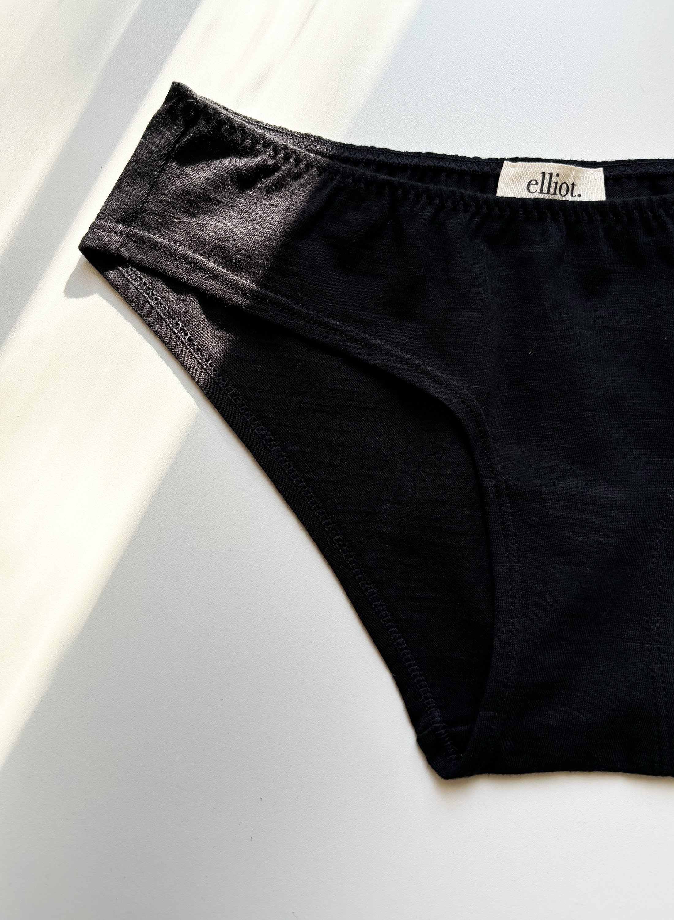 ORGANIC COTTON BIKINI BRIEF_CROP_BLACK.jpg