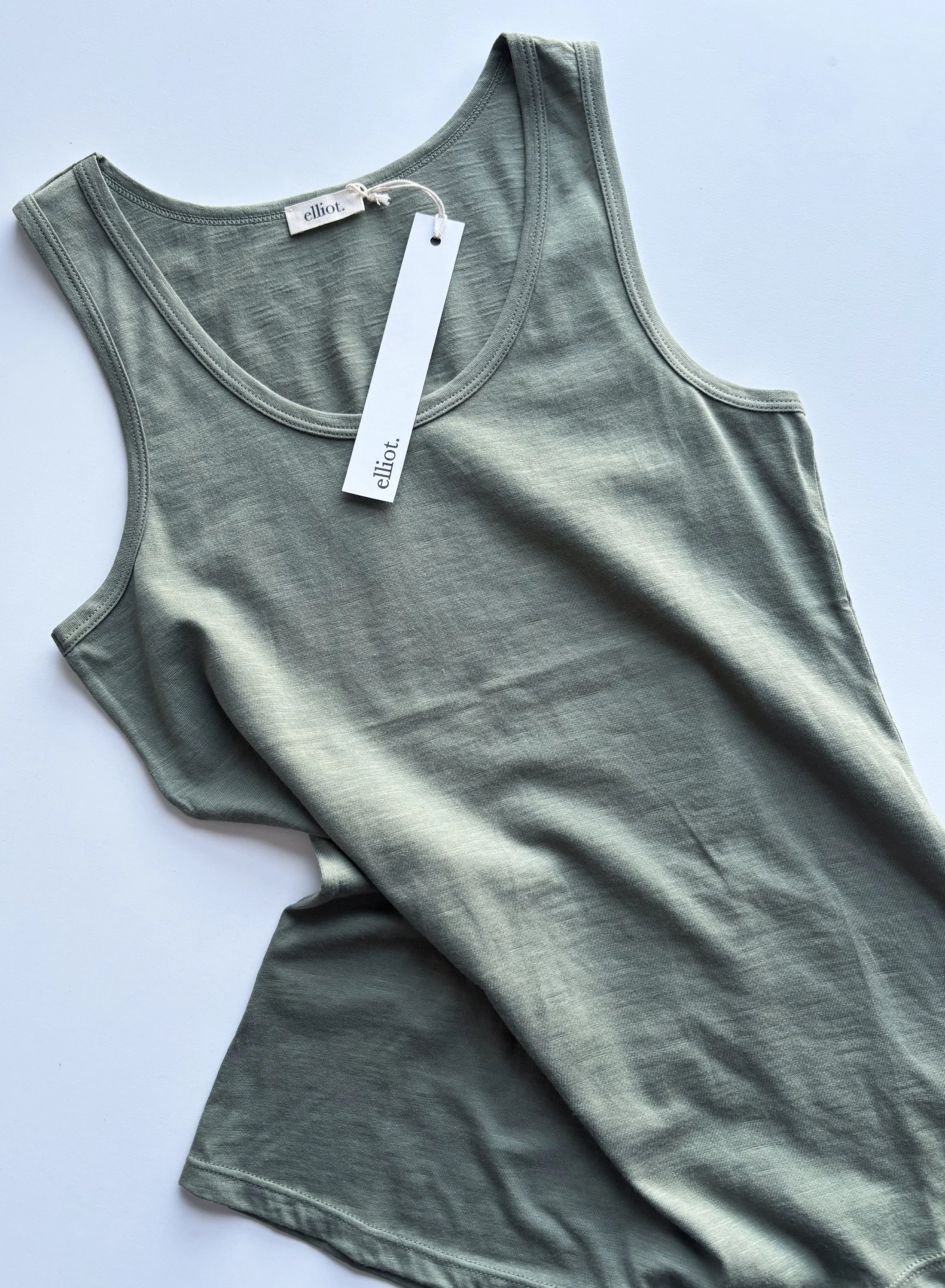elliot. ORGANIC SLUB COTTON VEST_OLIVE 2.jpg