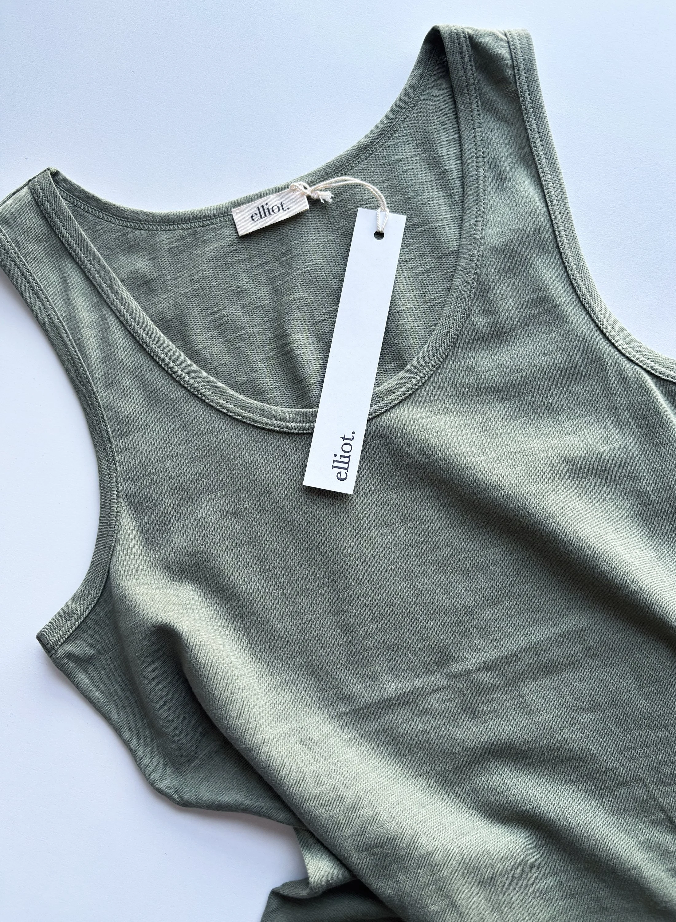 elliot. ORGANIC SLUB COTTON VEST_OLIVE 1.jpg
