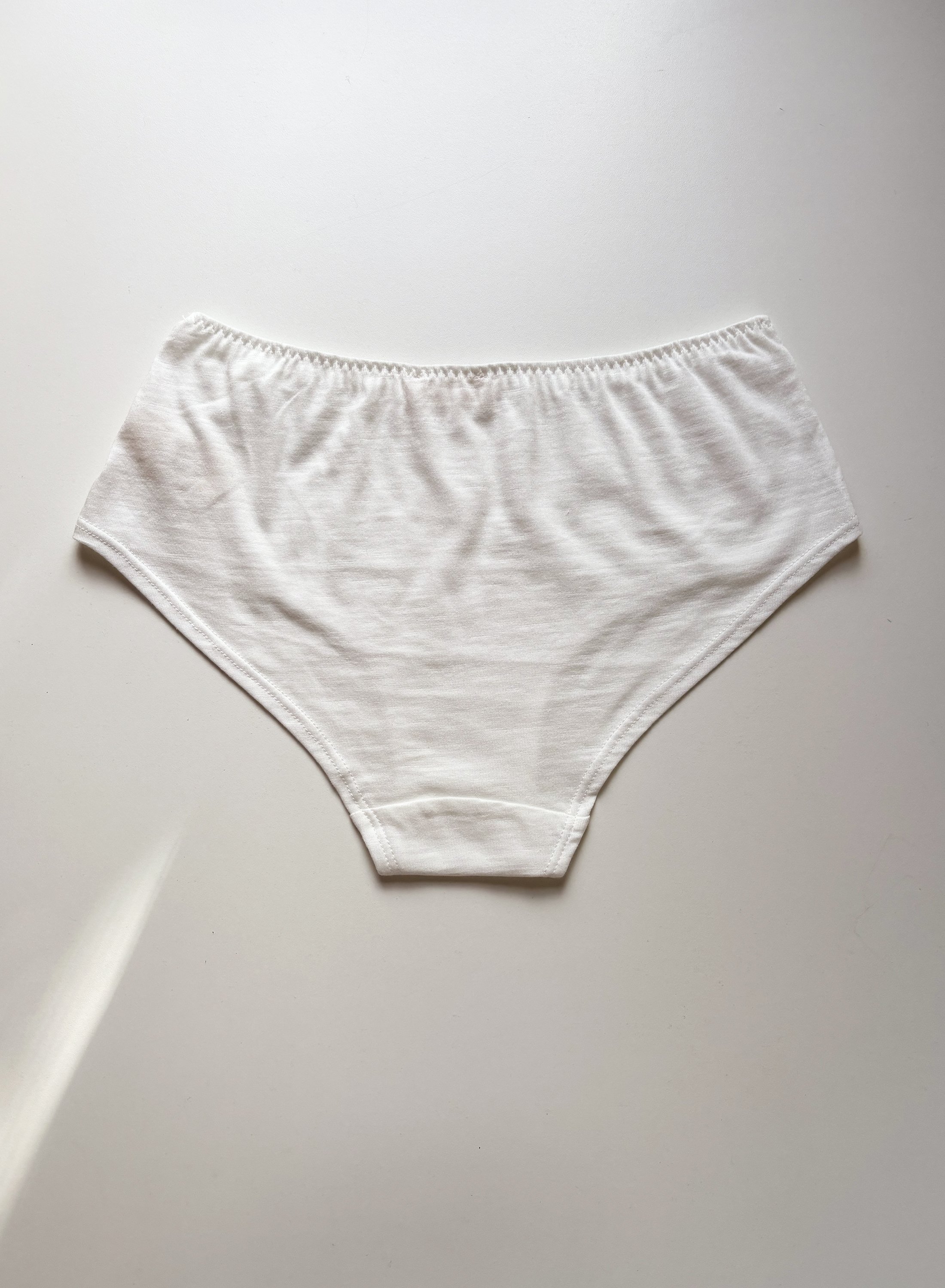 ORGANIC COTTON BOY SHORT BACK_WHITE.jpg