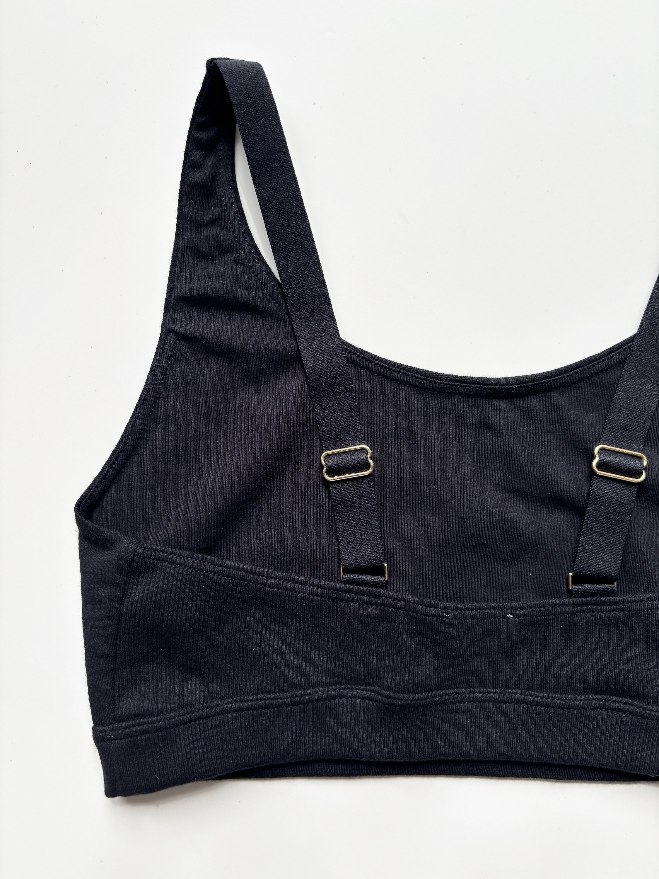 elliot. ORGANIC COTTON SOFT SUPPORT BRA_BLACK_CROP 3.jpg