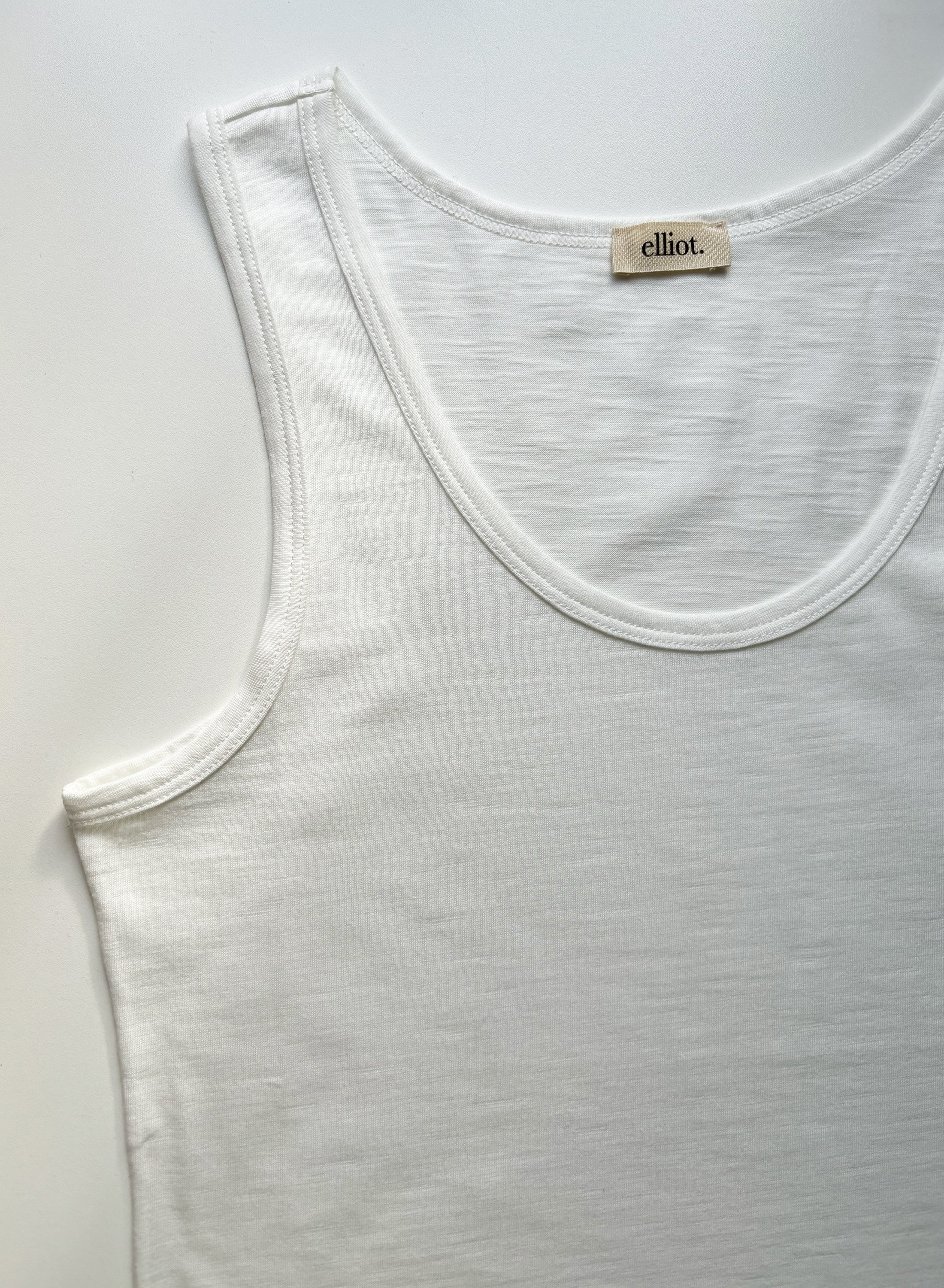 ORGANIC COTTON TANK TOP_CROP 3_WHITE.jpg
