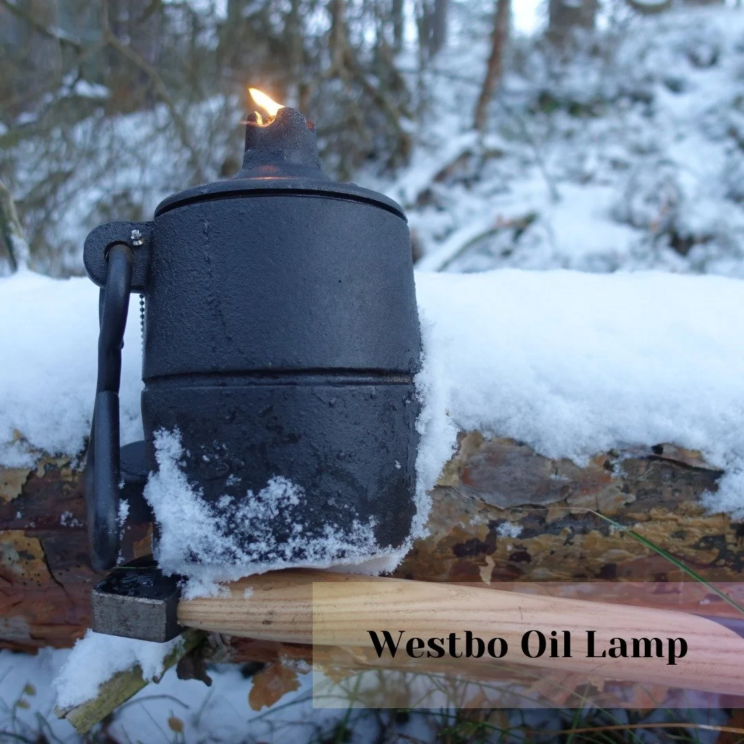 Winter is settling in, so we wanted to show you how beautifully our Westbo oil lamp looks in the snow ❄️✨ It has a truly magical vibe and creates a warm, cozy atmosphere outdoors. A little reminder that you can get it from us too &mdash; perfect for 