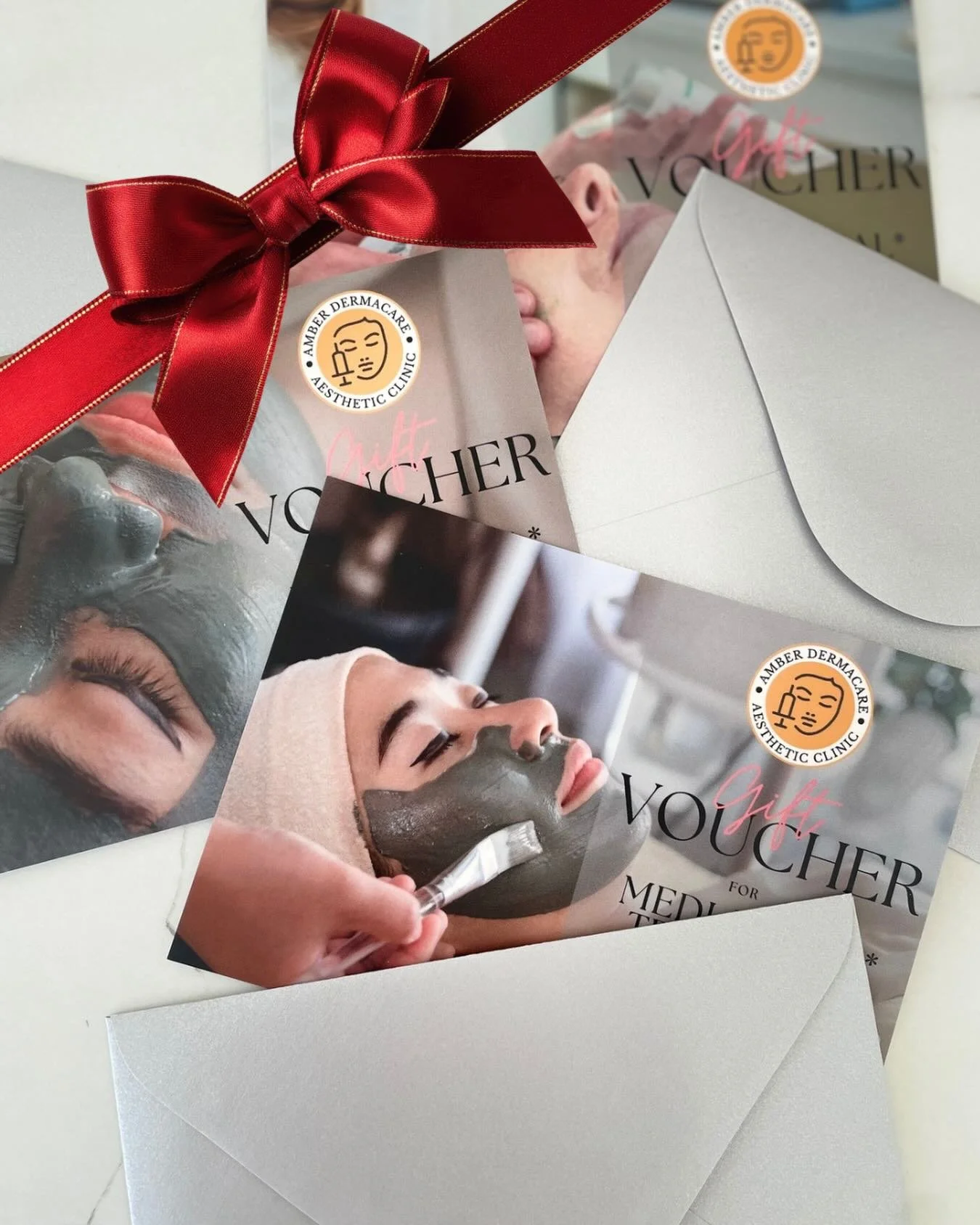 🎄Christmas Gift Vouchers 🎄 
More and more, we&rsquo;re choosing experiences over material things.
Time for ourselves. Space to slow down. Treatments that feel thoughtful, not rushed.

Amber Dermacare gift vouchers are a beautiful way to give someth