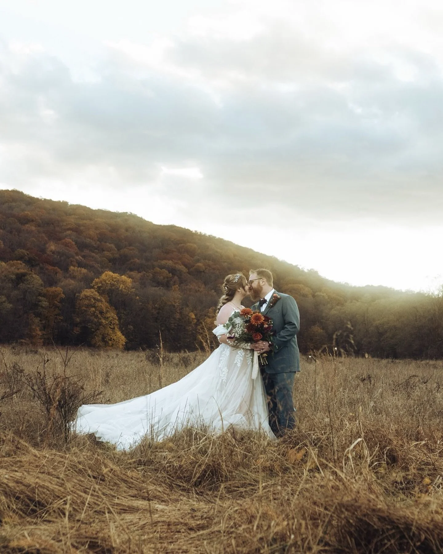 Some days just have this magic to them&mdash;and this November wedding was one of those days.

It poured the night before. Like, full-on downpour. But when we woke up? The Hudson Valley said &ldquo;I got you&rdquo; and delivered the most perfect autu