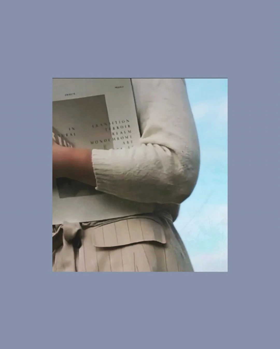 Itsens&auml; voi n&auml;k&ouml;j&auml;&auml;n todella yll&auml;tt&auml;&auml;🩵 Br&auml;ndiv&auml;rit vaihtuivat intuitiivisesti s&auml;vyihin, joihin liittyy ihania muistoja 🧡 

#visualsbyjulia #s&auml;vyjenmuutos #br&auml;ndins&auml;vyt #visuaalin