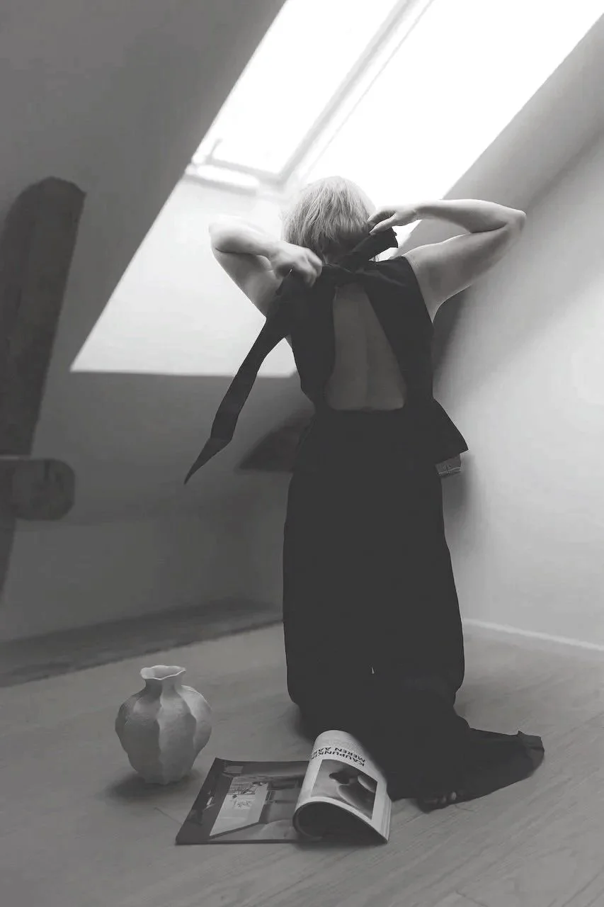 Alt: Visuaalinen kokonaistuotanto – set design, stailaus ja kuvaus