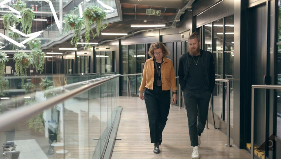 ROSS AND GORDI WALKING.png