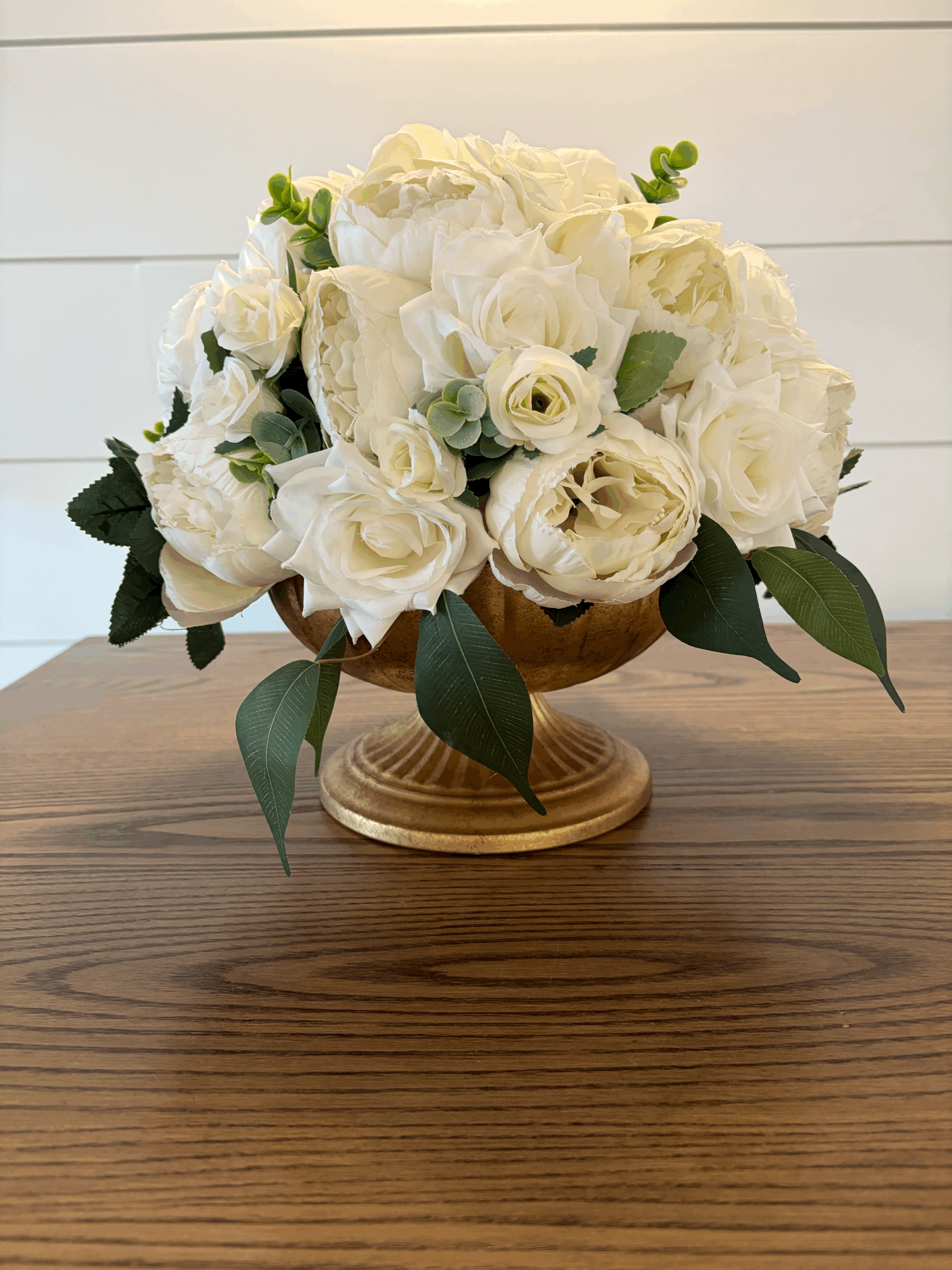 White floral small centerpiece