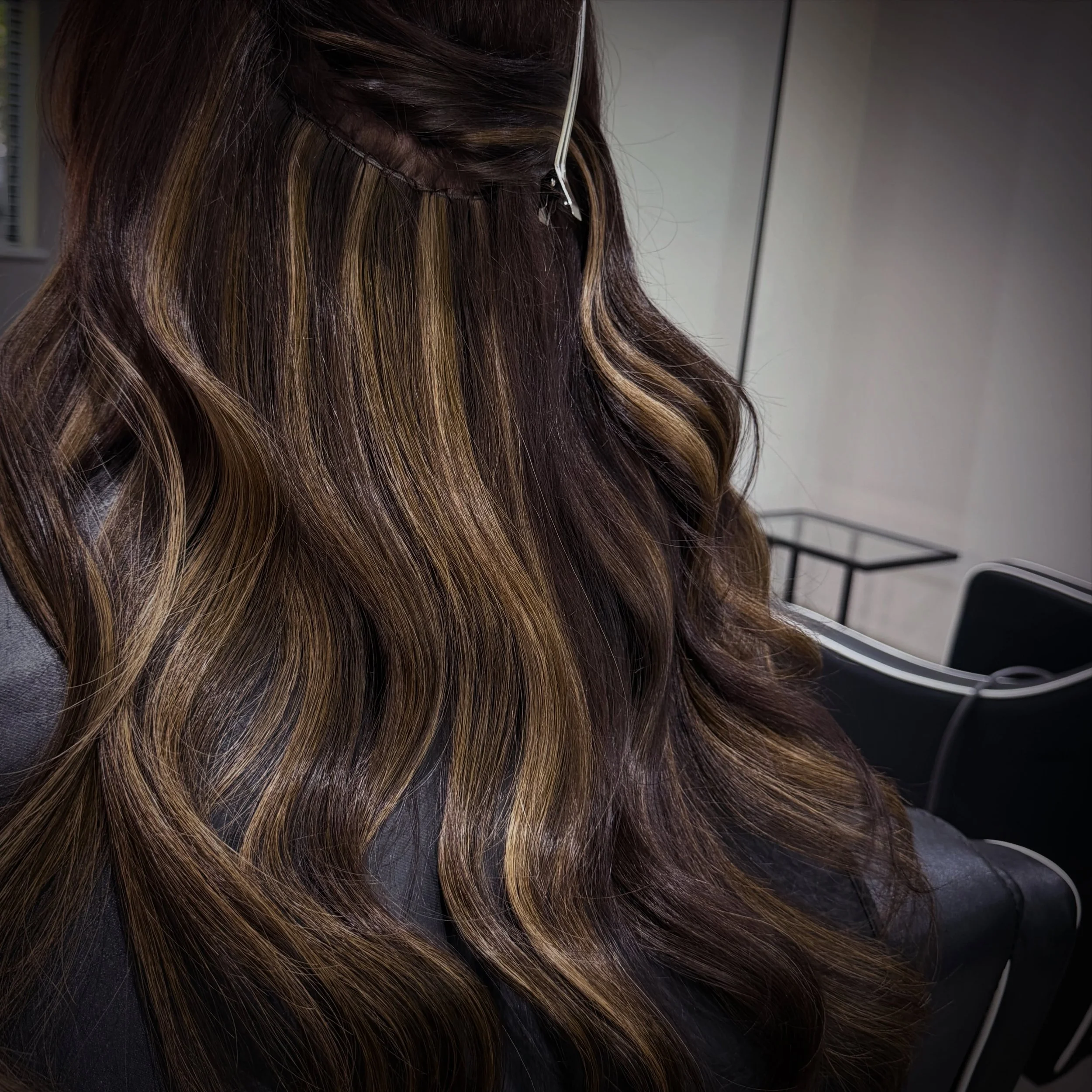 The Volume Club ✨

The confidence 1 pack of hair extensions delivers will NEVER stop amazing me! 

If you dream of thicker, fuller hair check out this package on the highlights. 👀

▫️1 pack of hair in up to 18inch (up to 50g) 
▫️Weft or tape applica