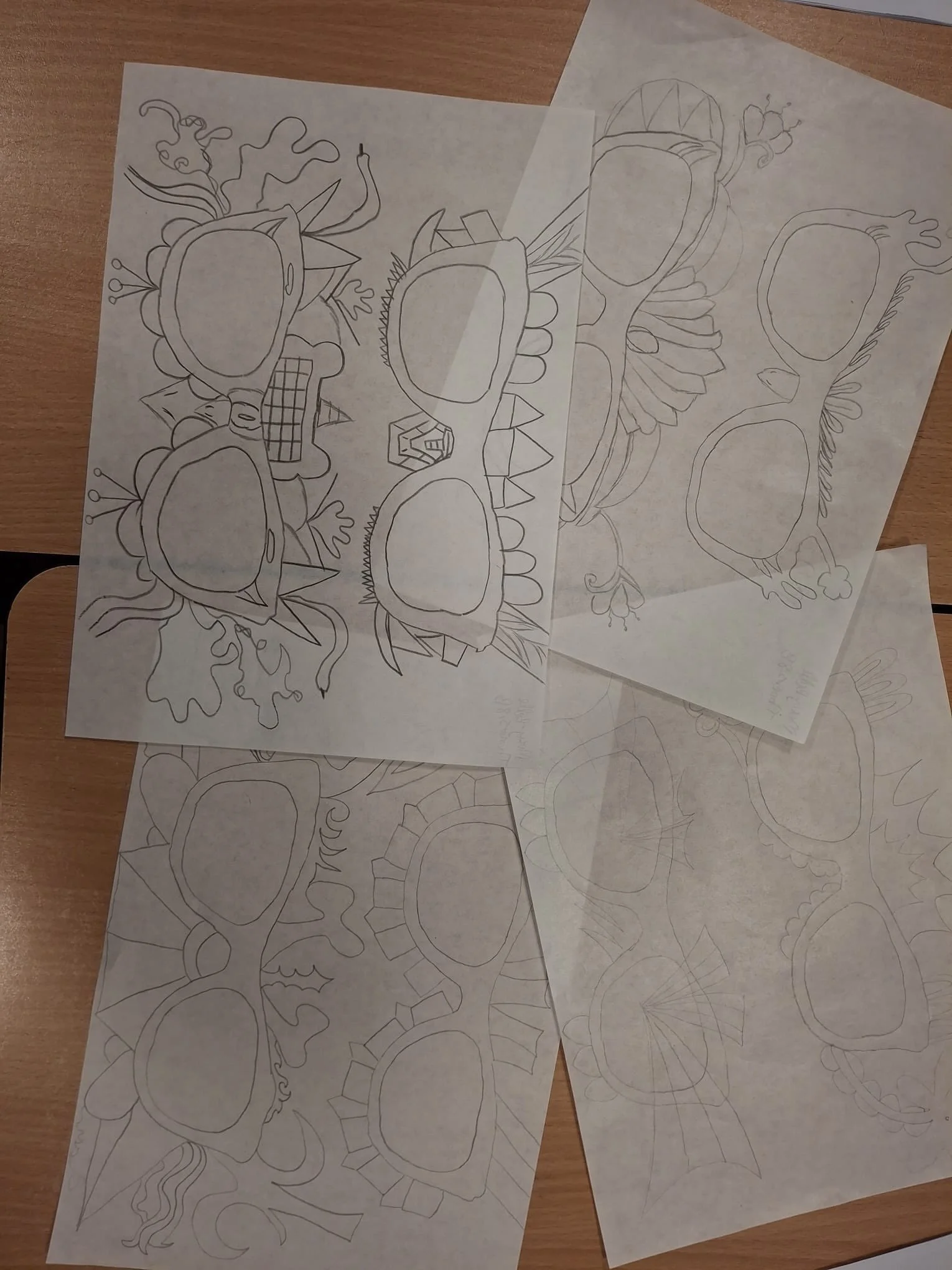 Mae dysgwyr o flwyddyn 8 wedi dechrau dylunio sbectol gŵyl gan cymryd ysbrydoliaeth o hanes yn eu gwersi DT. / Year 8 learners have started to design Festival Glasses in their DT lessons. Da iawn bl.8 👏