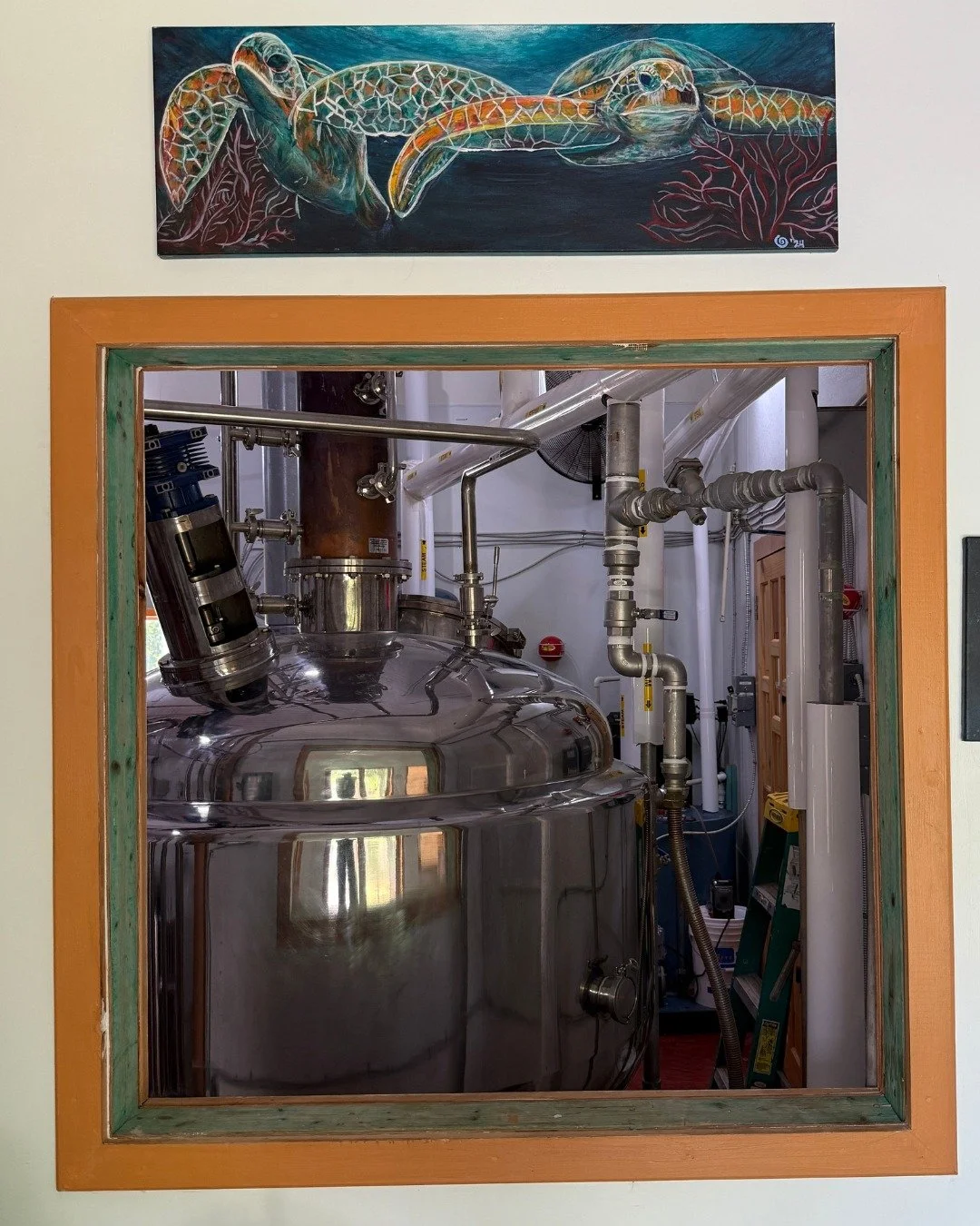 Our commitment to turtle conservation is always on our minds =)

Did you know our organic, Caribbean crafted @RosalieBayDistillery single rum is produced and shipped sustainably? We can track the sugar cane from field to glass. Our attention to detai