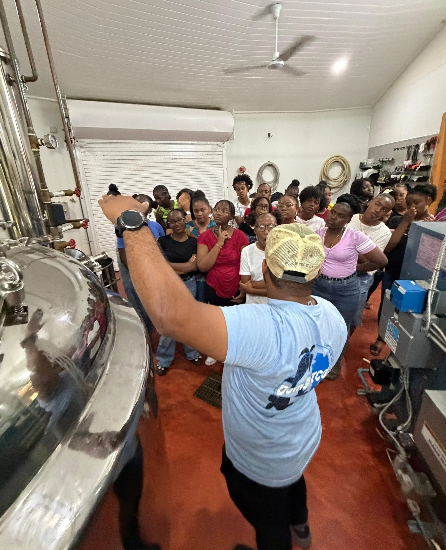 We had a great time showing around the group from Convent High School - what great questions everyone had!⁠
⁠
....⁠
Did you know our organic, Caribbean crafted @RosalieBayDistillery single rum is produced and shipped sustainably? We can track the sug