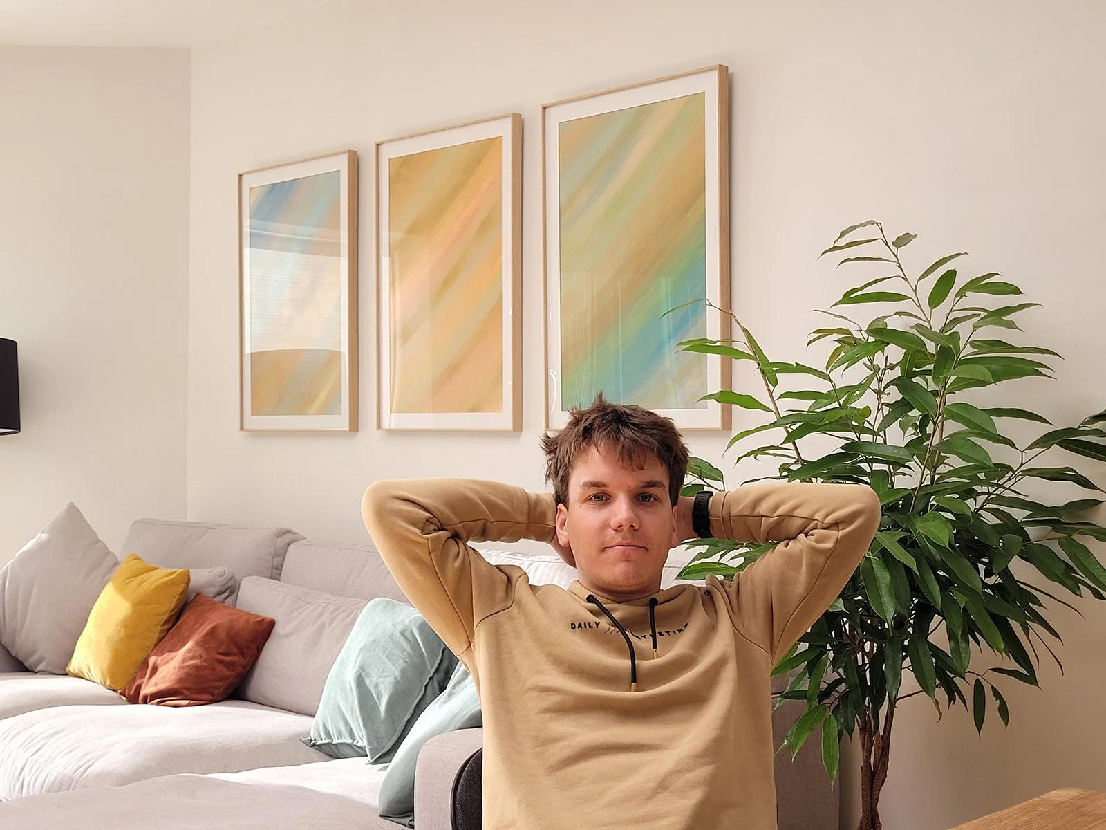 Triple Smile – Een hele eer om hier te mogen hangen.