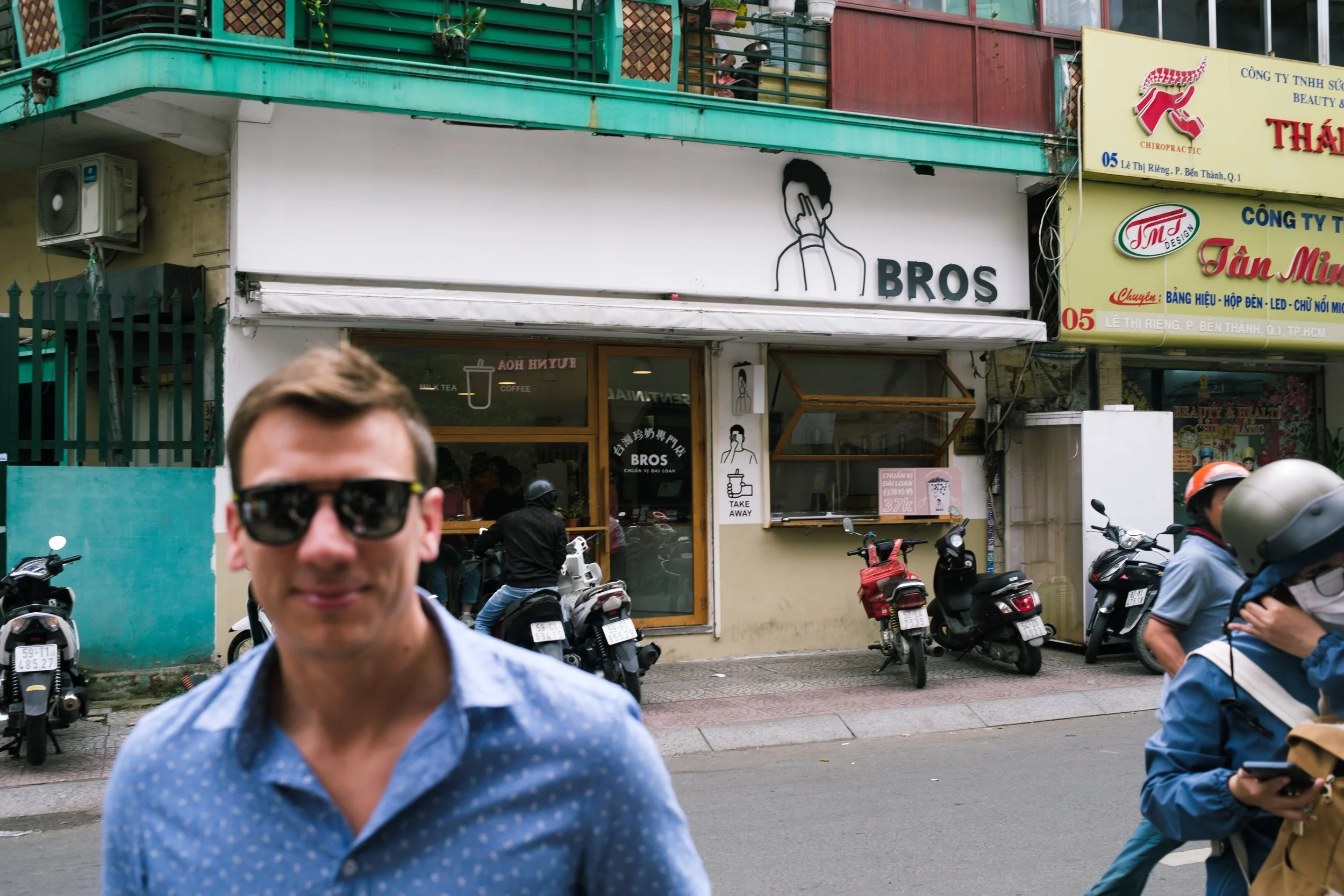 Bros