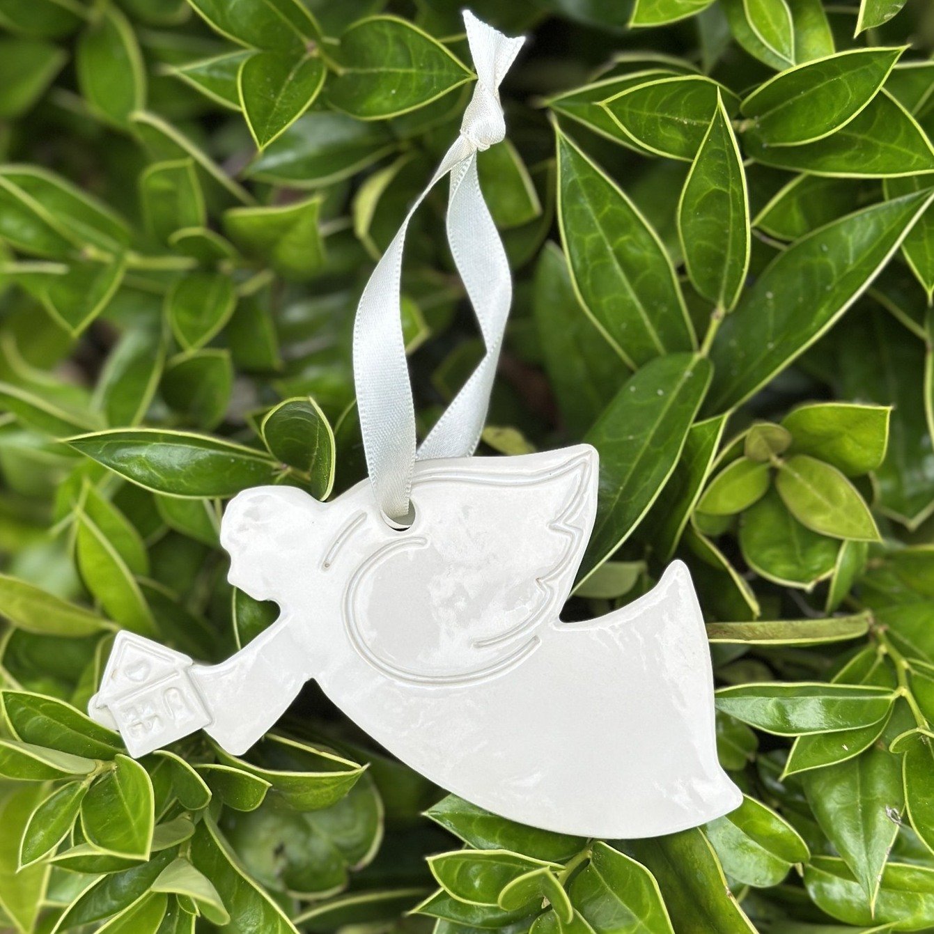 ✨ Honor a Loved One This Holiday Season ✨
This year’s ornament, “Angel with House,” is handmade by local artist Cathy Strawhorn and available for $28. Each includes a personalized card with your loved one’s name and “20