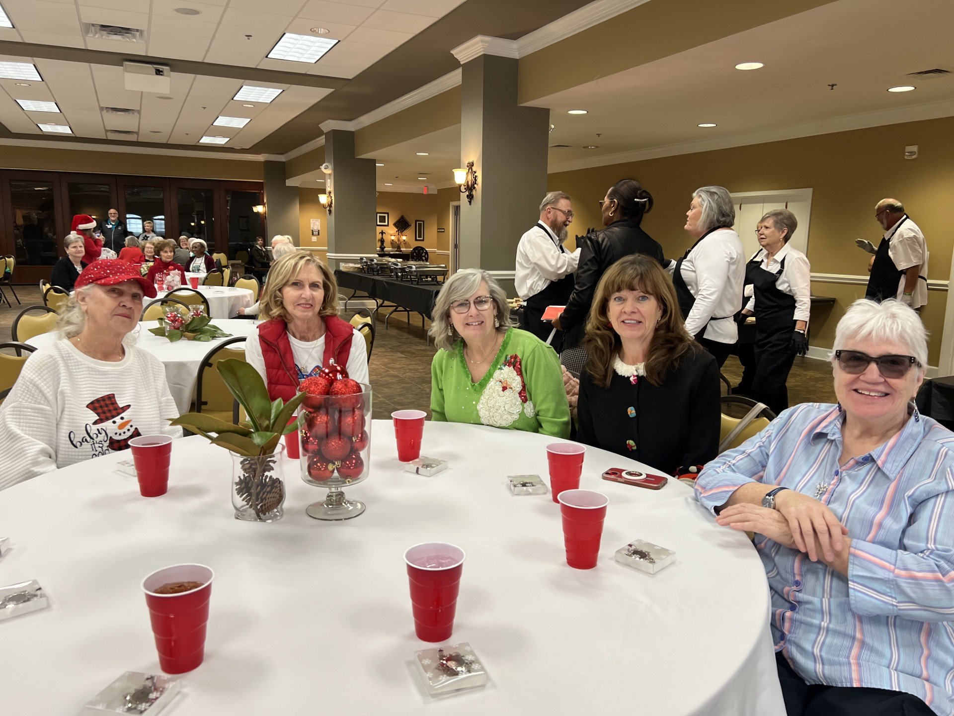 What a fabulous time at our Volunteer Christmas luncheon! ❤✨

We are so thankful for our volunteers and the joy they bring to our Hospice community! We had a wonderful gathering yesterday to celebrate the holiday season.🎄 Special thanks to Ray Jacks